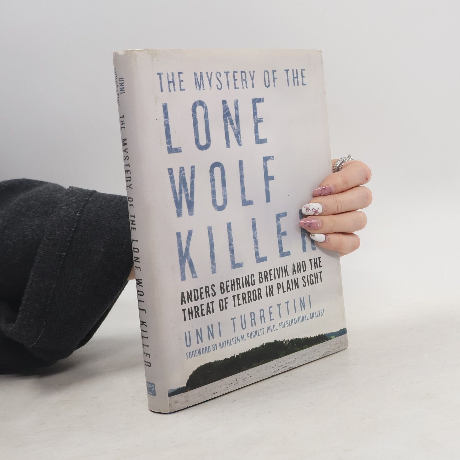Unni Turrettini The Mystery of the Lone Wolf Killer