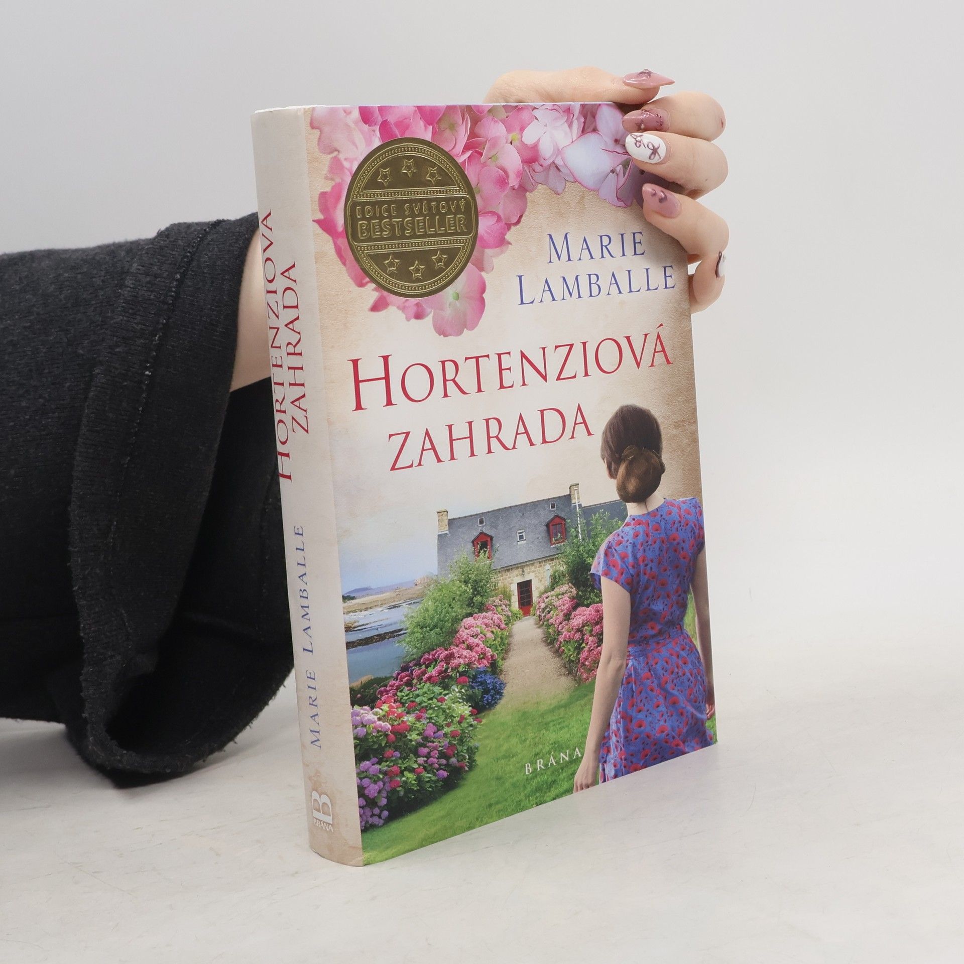 Anne Jacobs Hortenziová zahrada