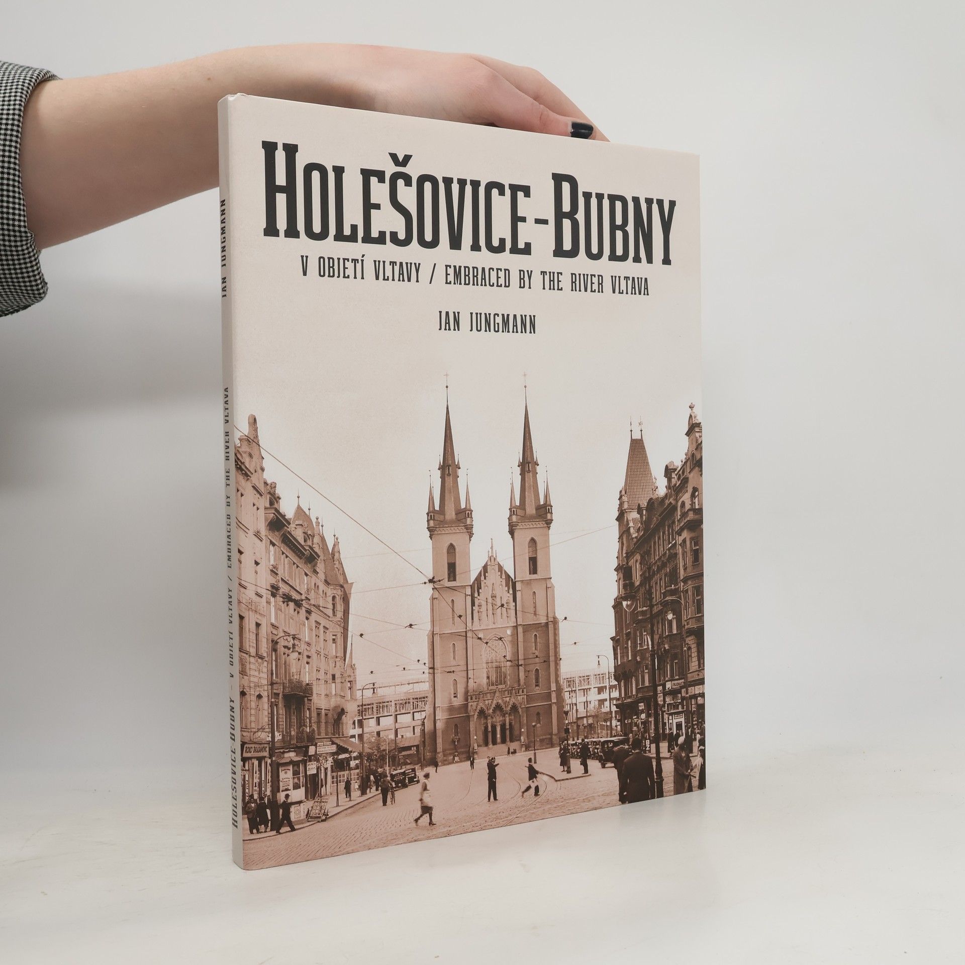 Holešovice - Bubny v objetí Vltavy