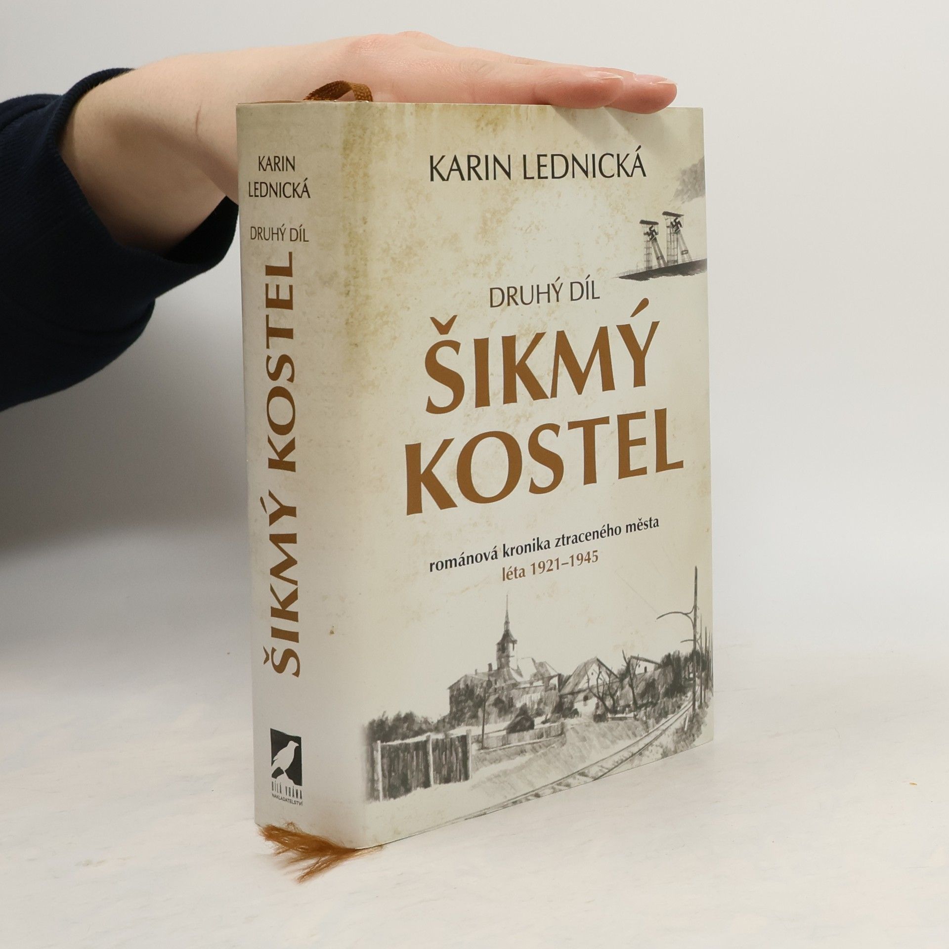 Karin Lednická Šikmý kostel 2