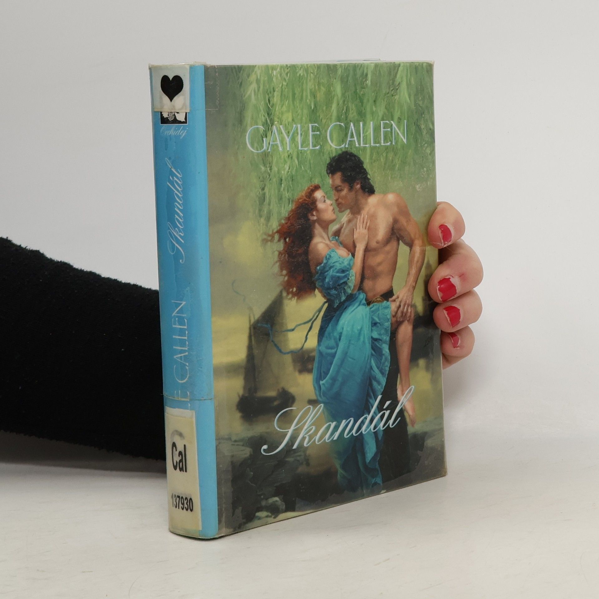 Julia Latham Skandál