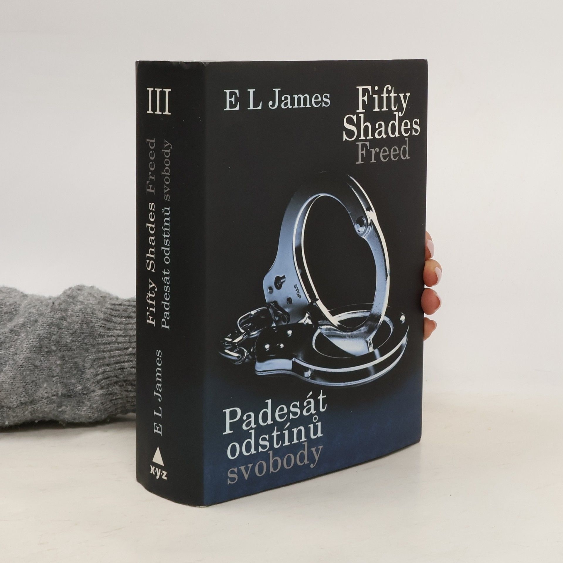 E. L. James Padesát odstínů svobody