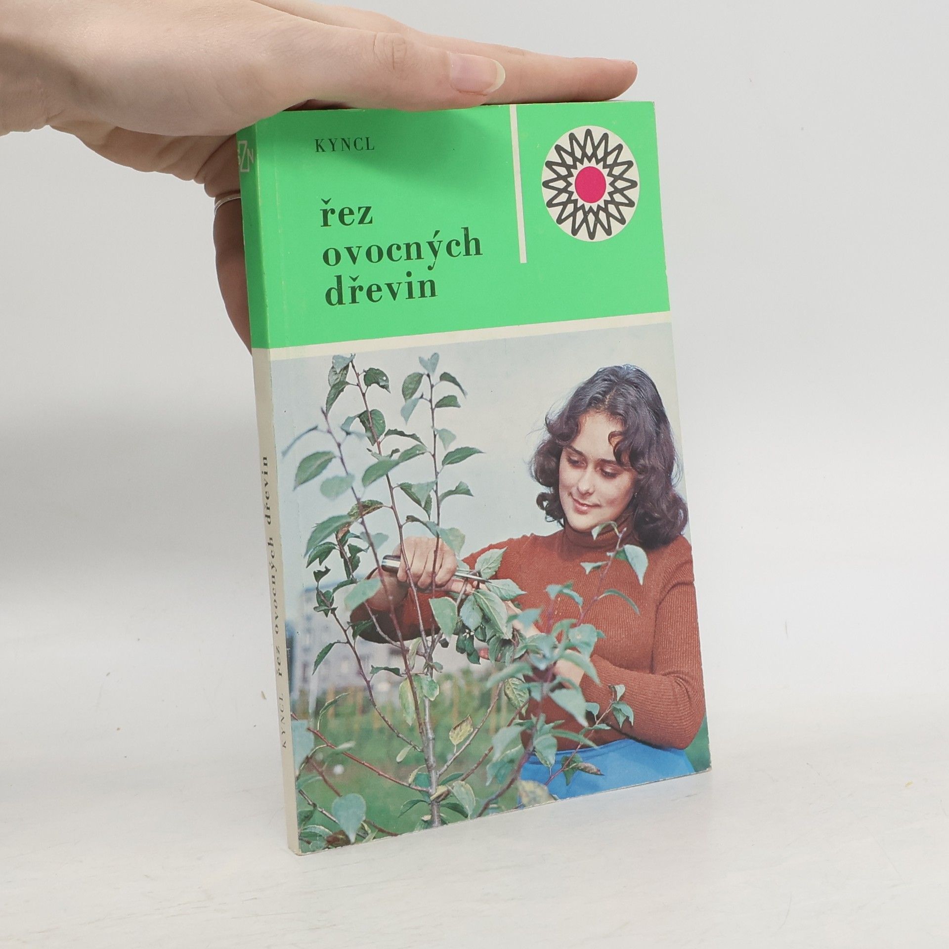 Řez ovocných dřevin