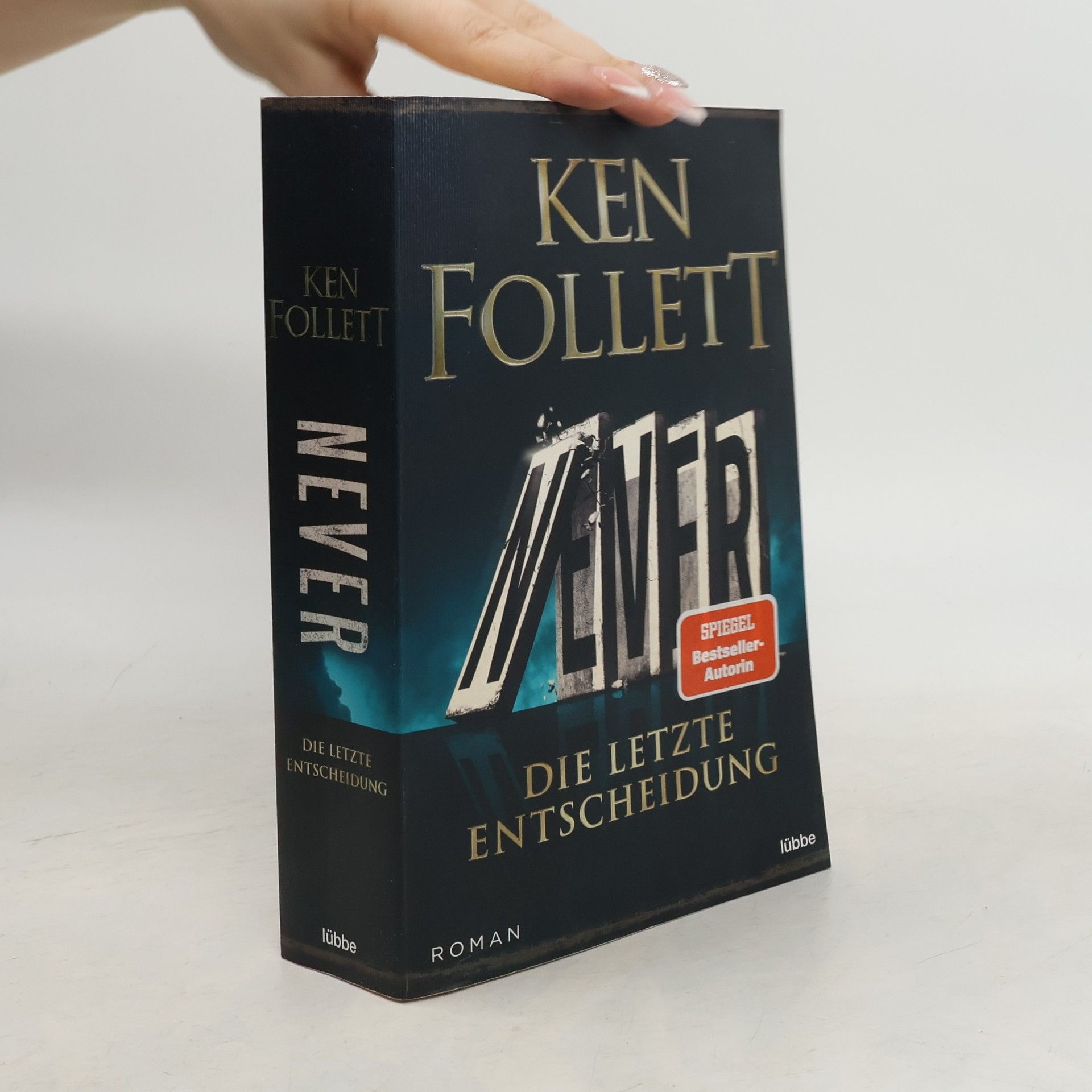 Ken Follett Never