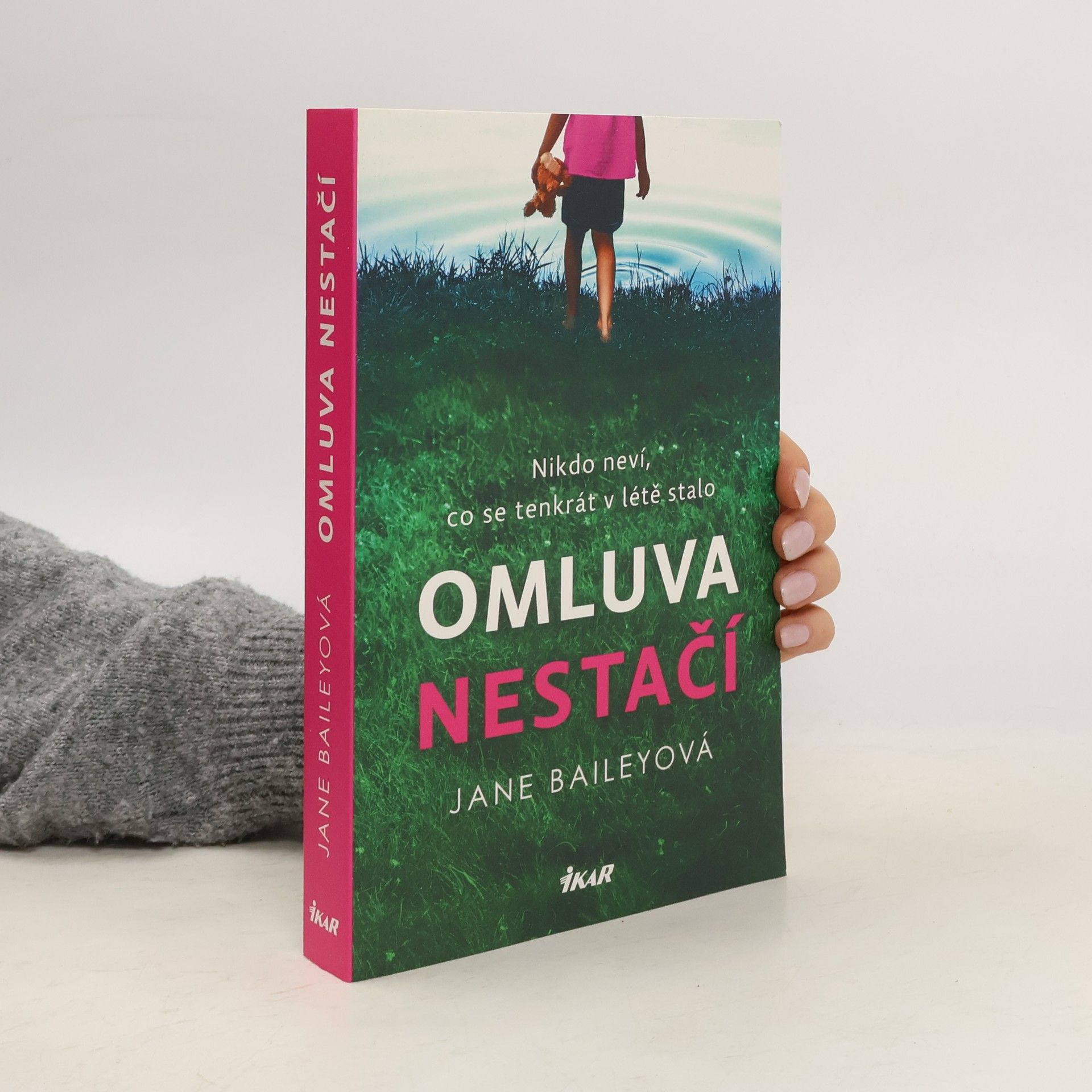 Jane Bailey Omluva nestačí