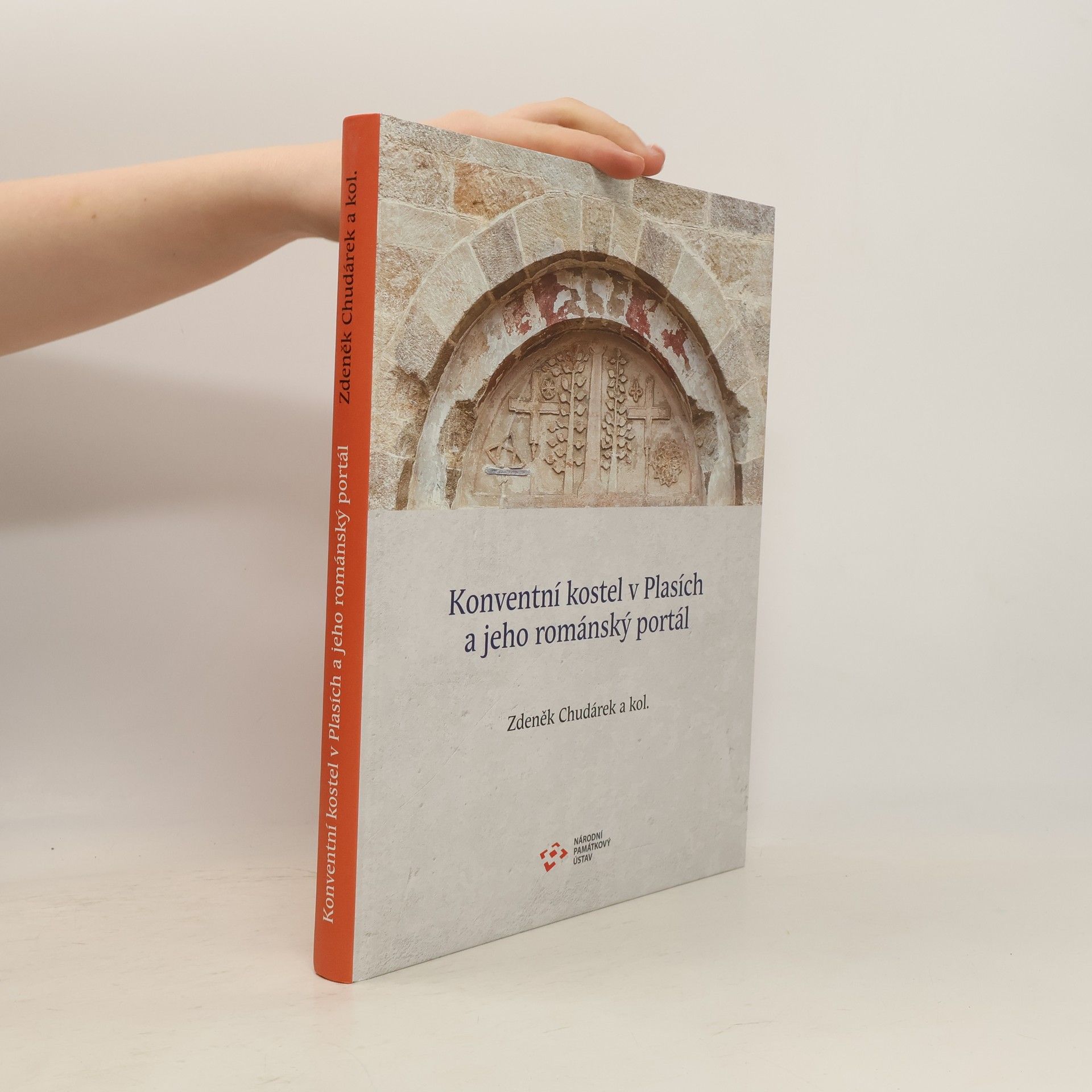 Collectif d'auteurs Konventní kostel v Plasích a jeho románský portál