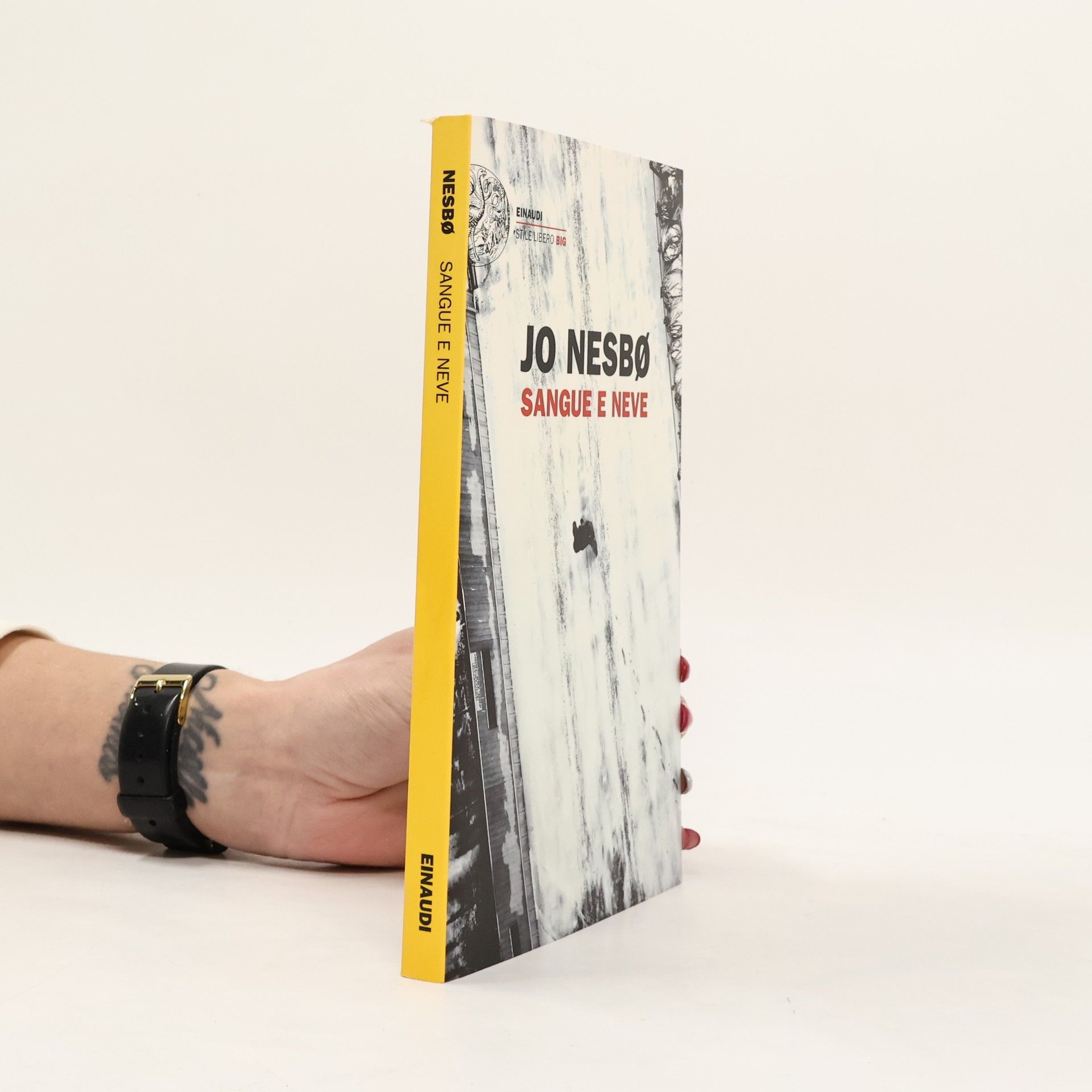 Jo Nesbø Stile libero Big: Sangue e neve