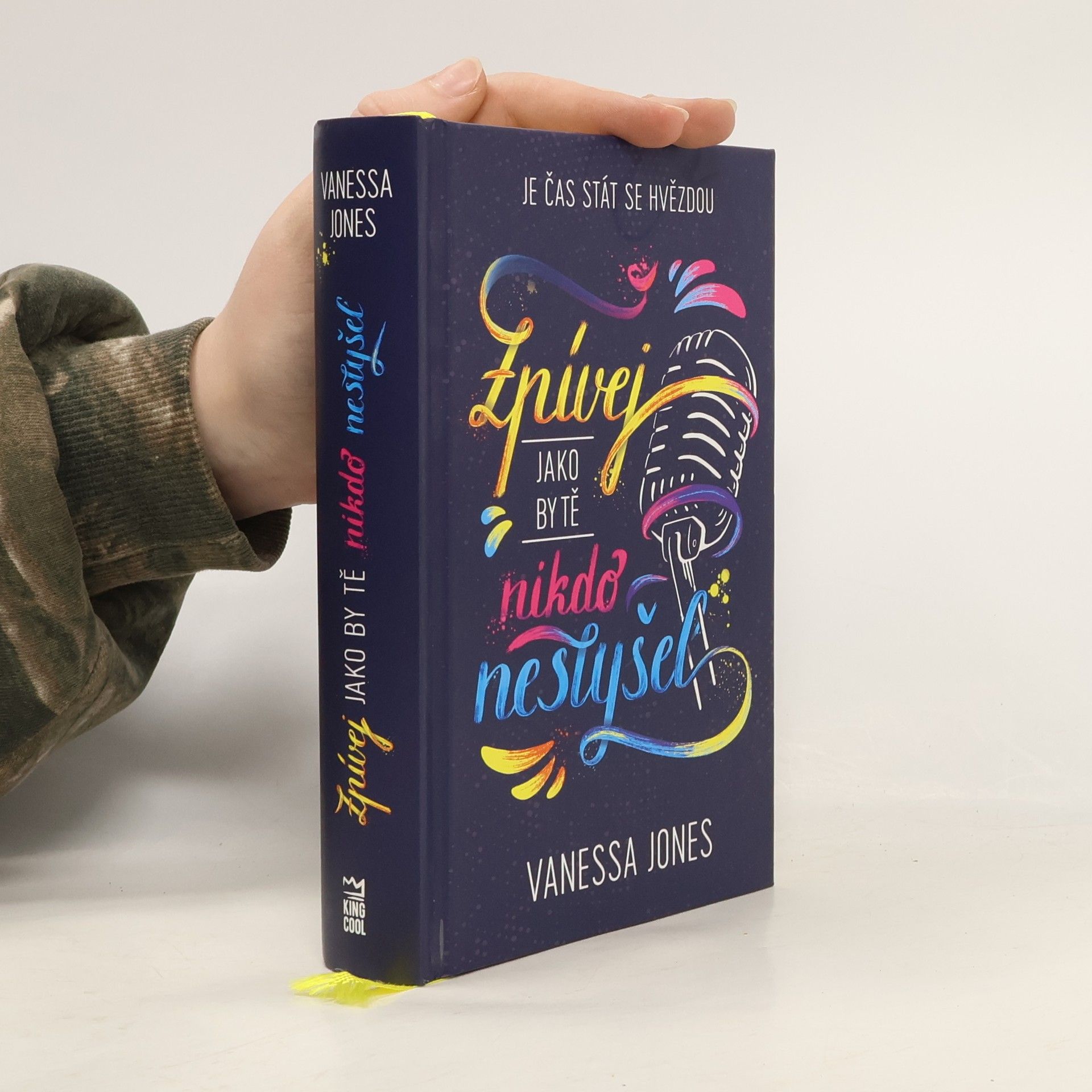 Vanessa Jones Zpívej, jako by tě nikdo neslyšel