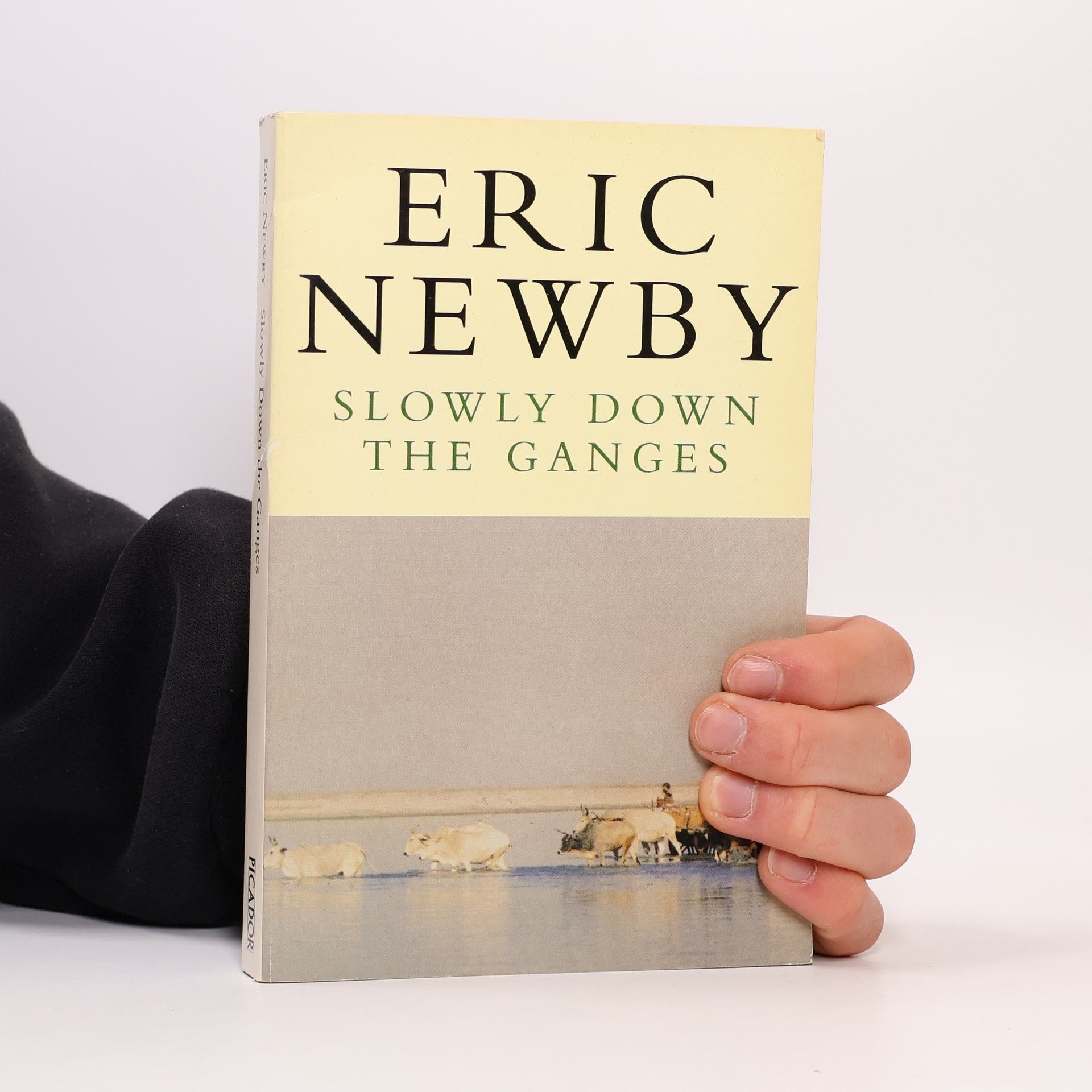 Eric Newby Slowly Down the Ganges