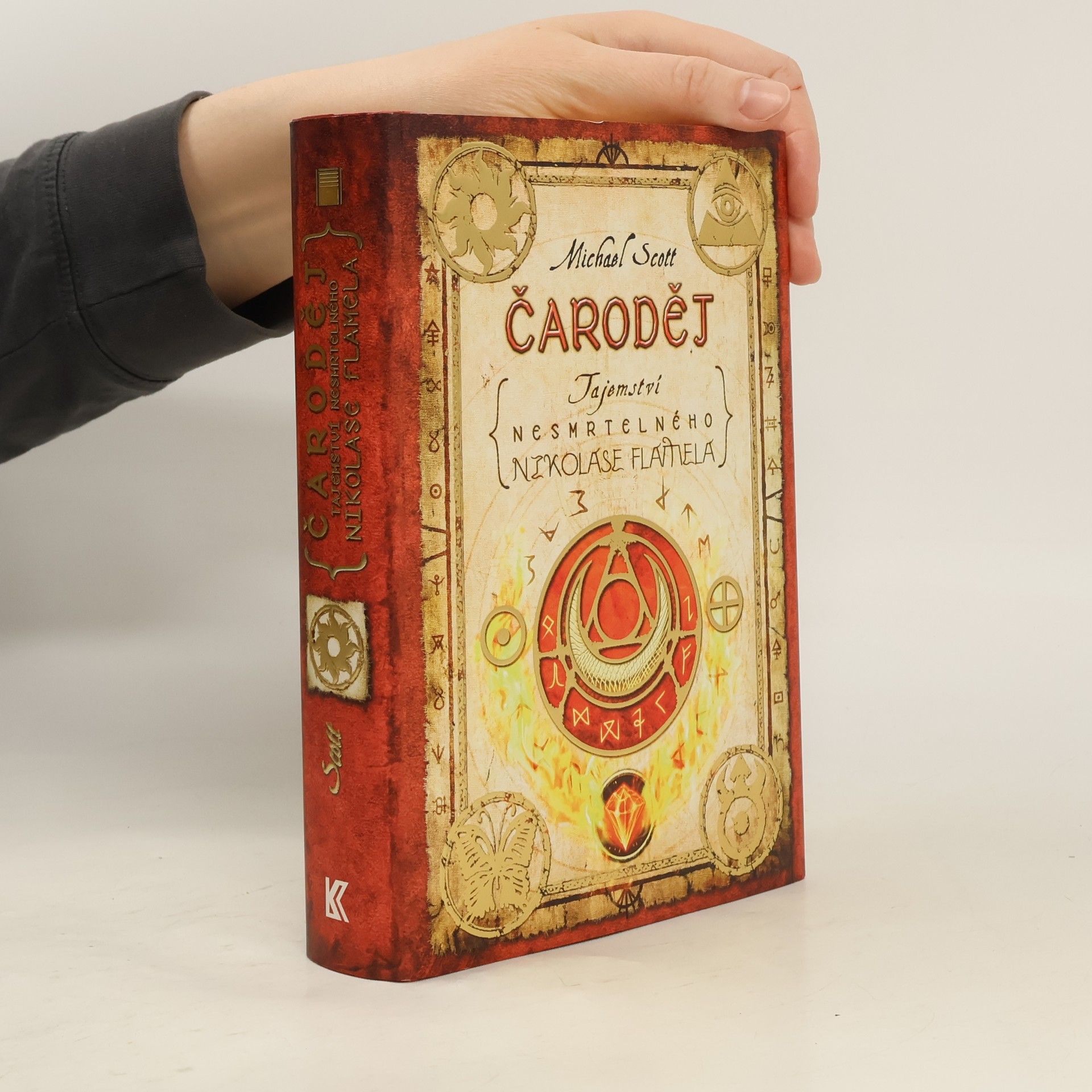 Michael Scott Tajemství nesmrtelného Nikolase Flamela. Čaroděj
