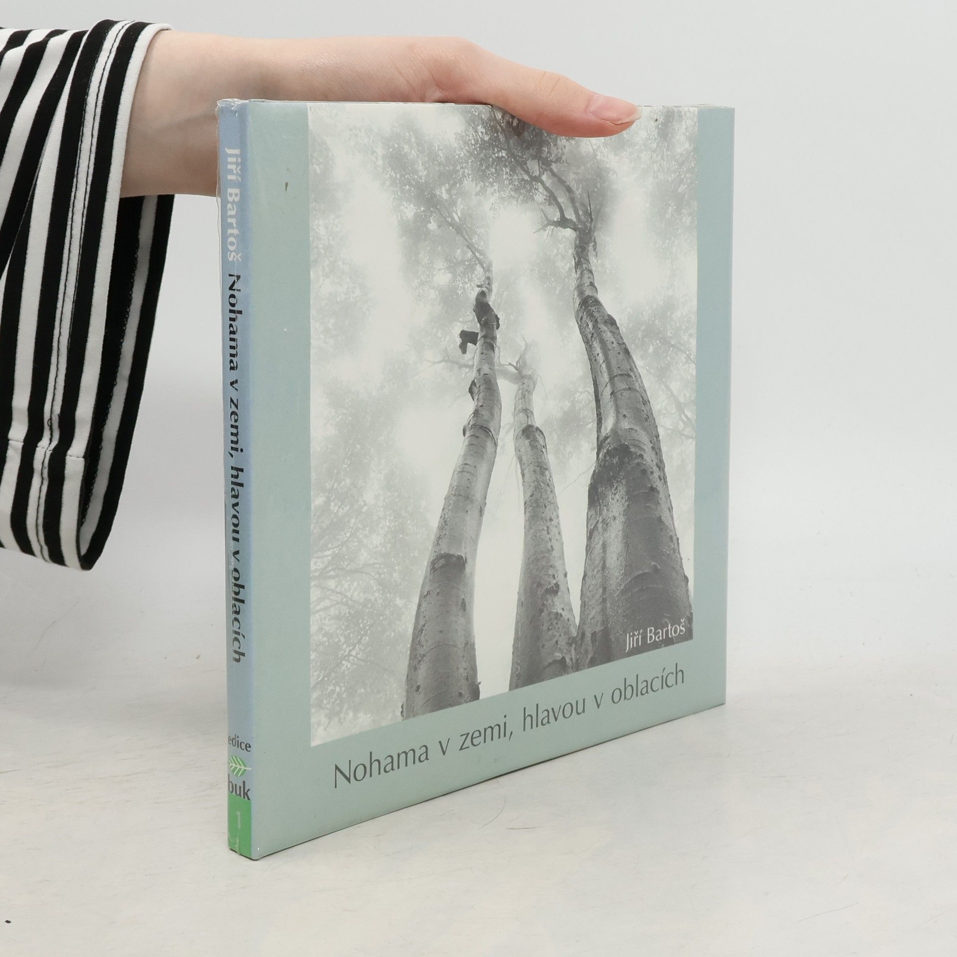 Jiří Bartoš Nohama v zemi, hlavou v oblacích