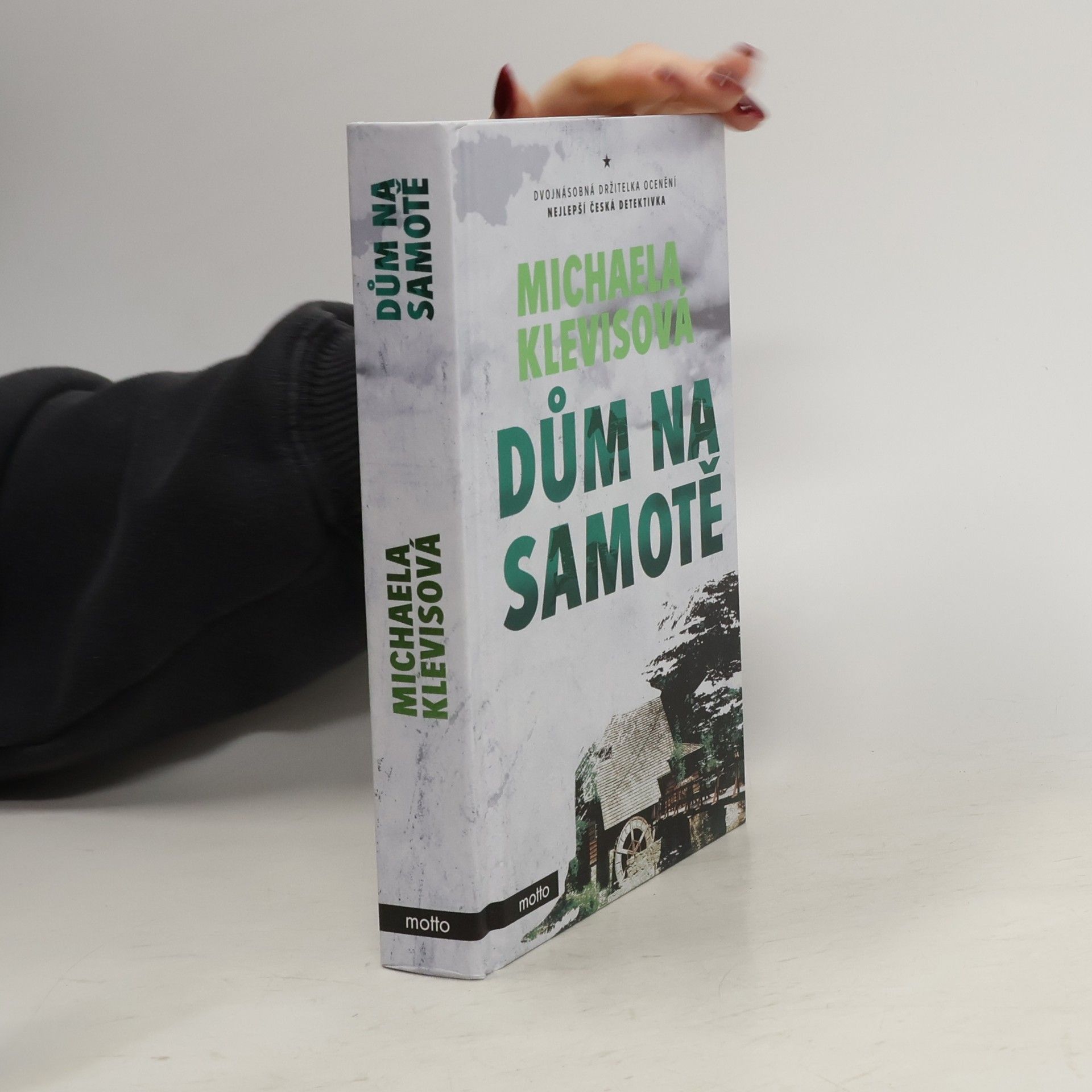 Michaela Klevisová Dům na samotě