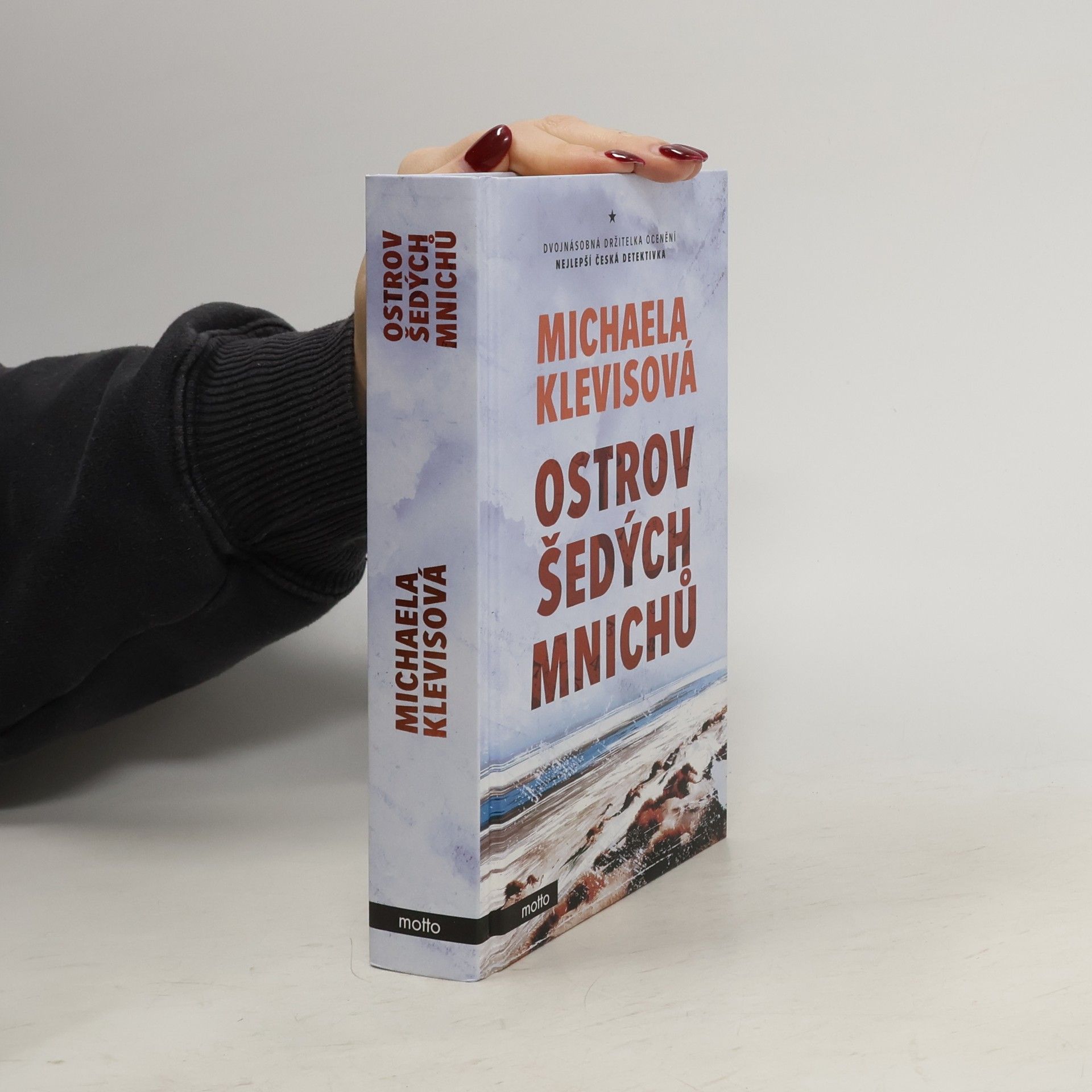 Michaela Klevisová Ostrov šedých mnichů