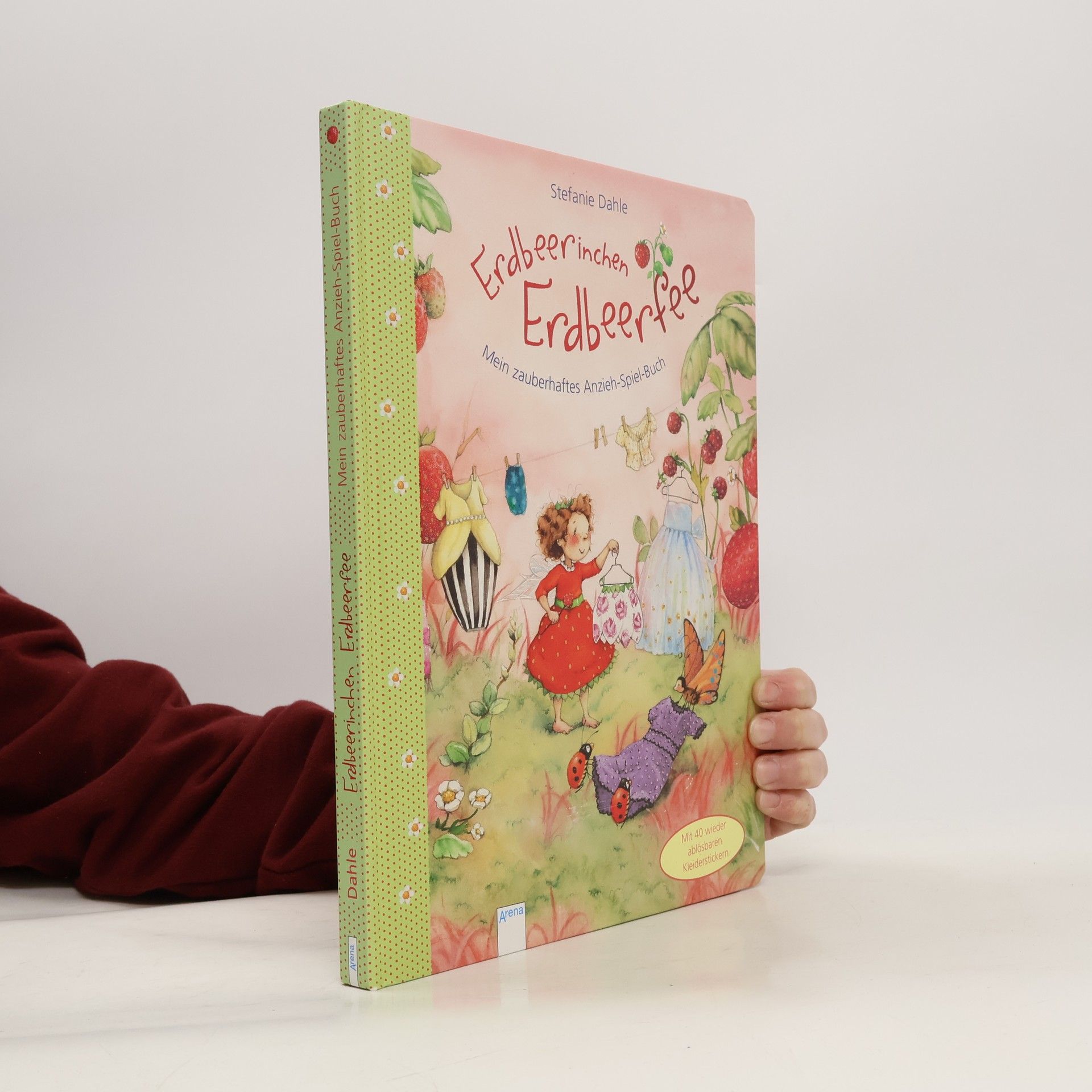 Stefanie Dahle Erdbeerinchen Erdbeerfee - mein zauberhaftes Anzieh-Spiel-Buch