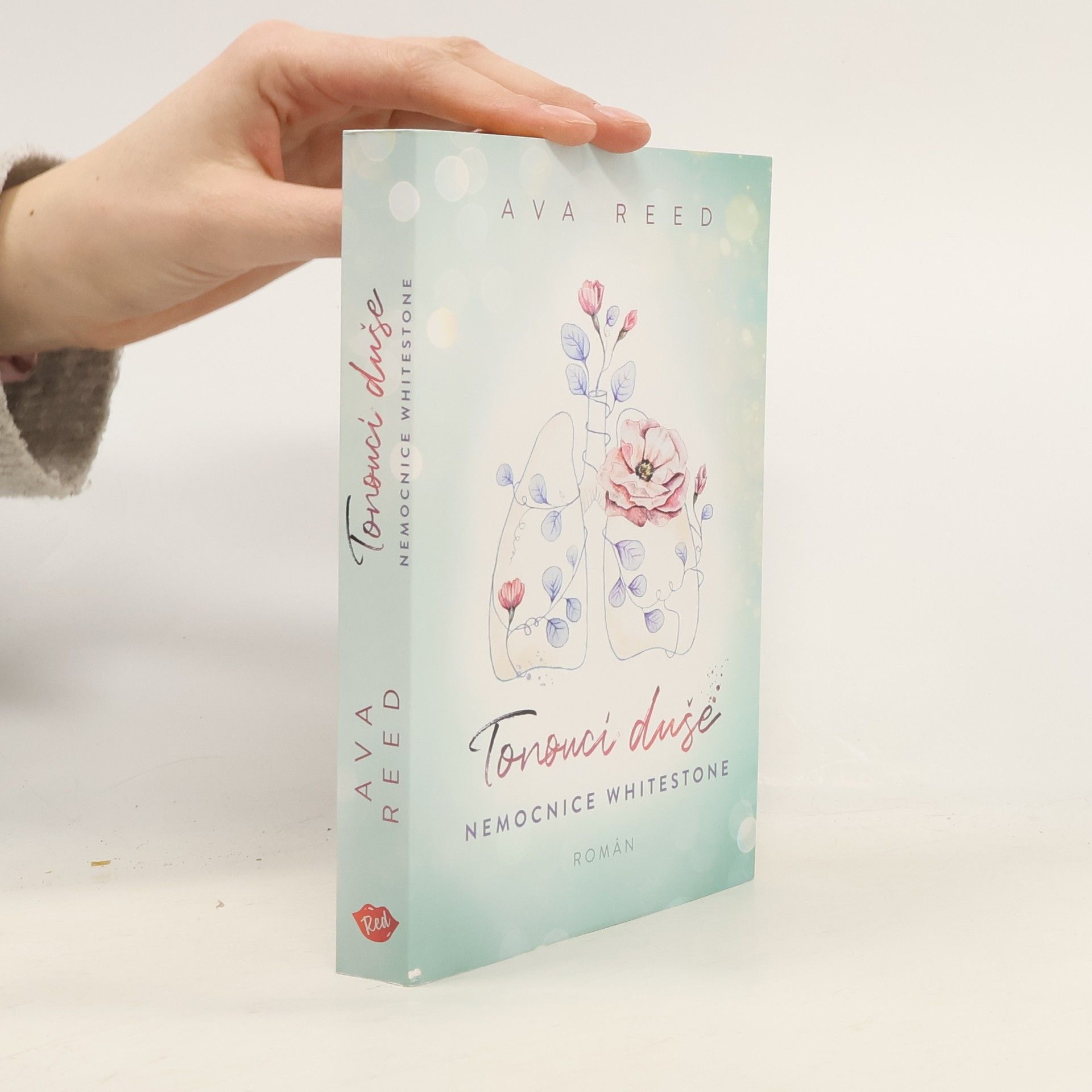 Ava Reed Nemocnice Whitestone. Tonoucí duše