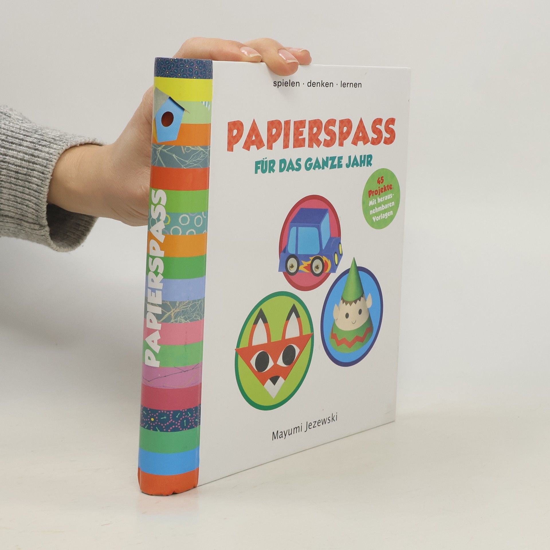 Papierspass für das ganze Jahr