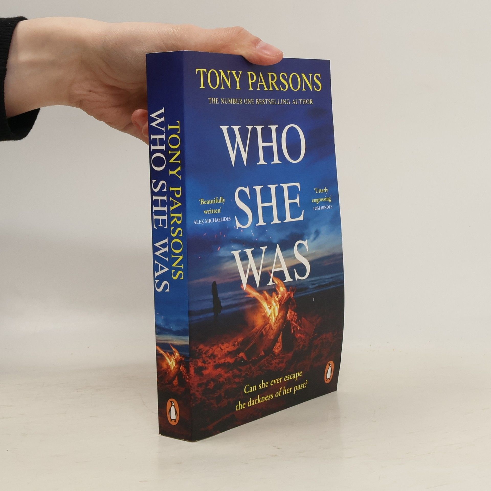 Tony Parsons Who She Was: The addictive new psychological thriller from the no.1 bestselling author...can you guess the twist?