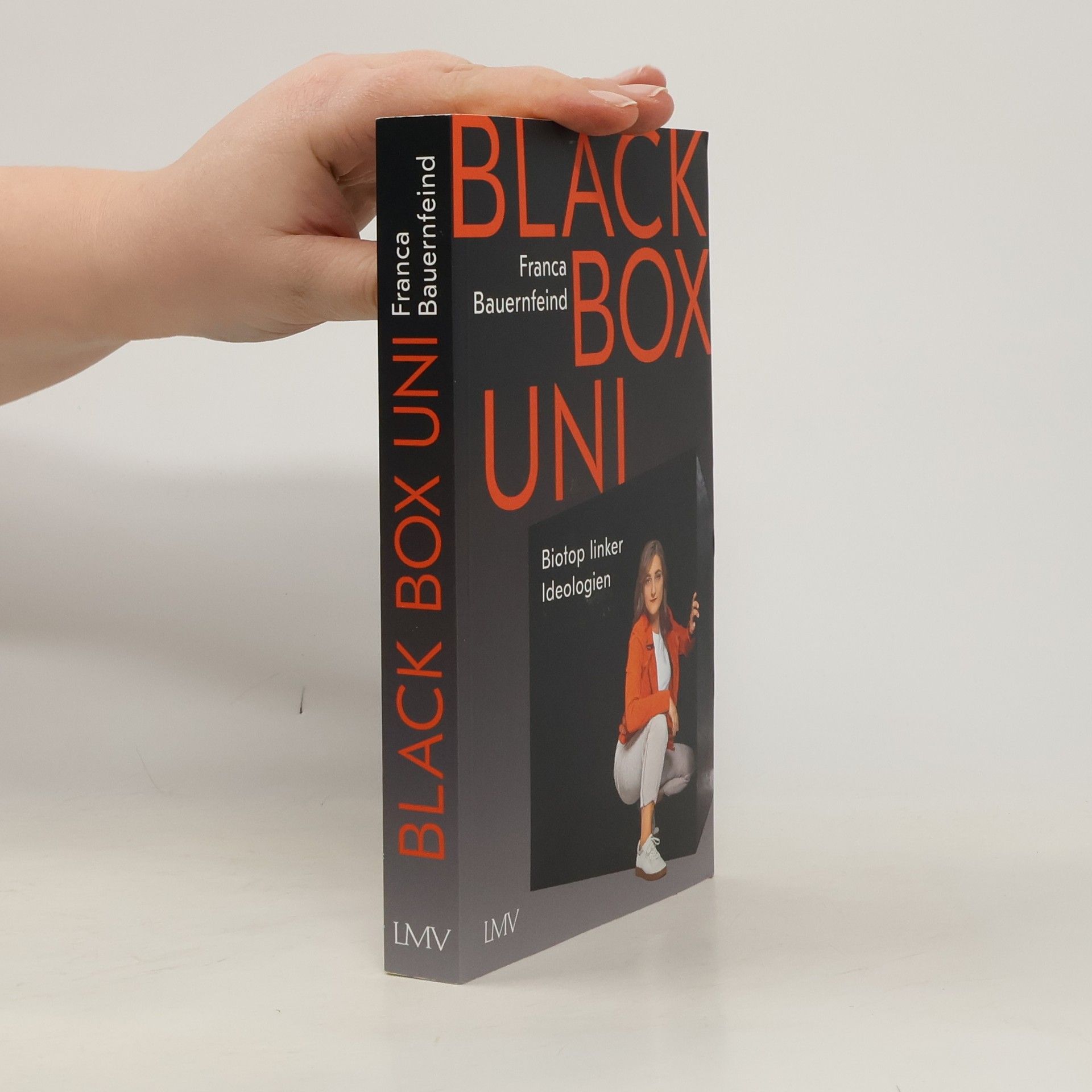 Franca Bauernfeind Black Box Uni