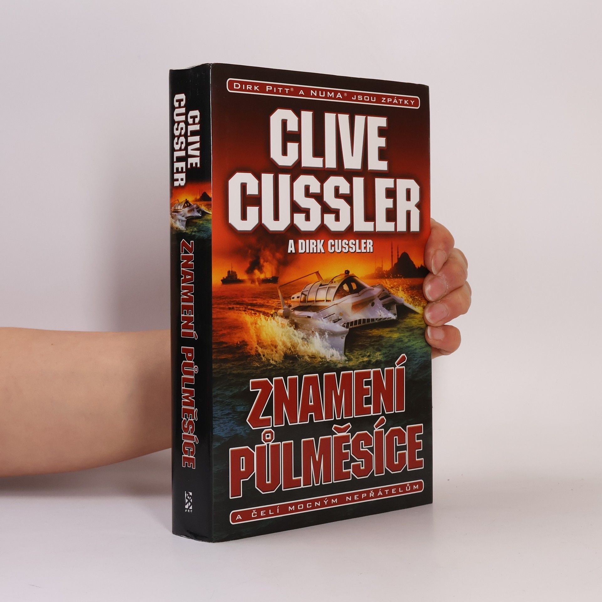 Clive Cussler Znamení půlměsíce