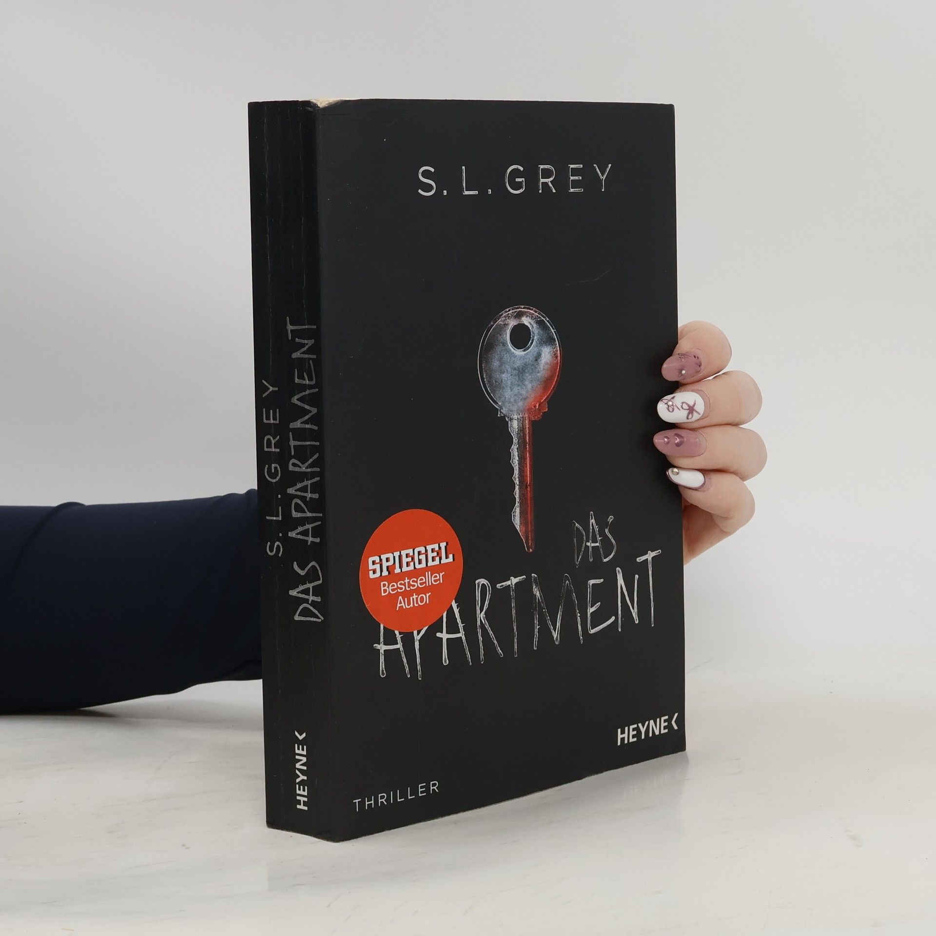 S.L. Grey Das Apartment