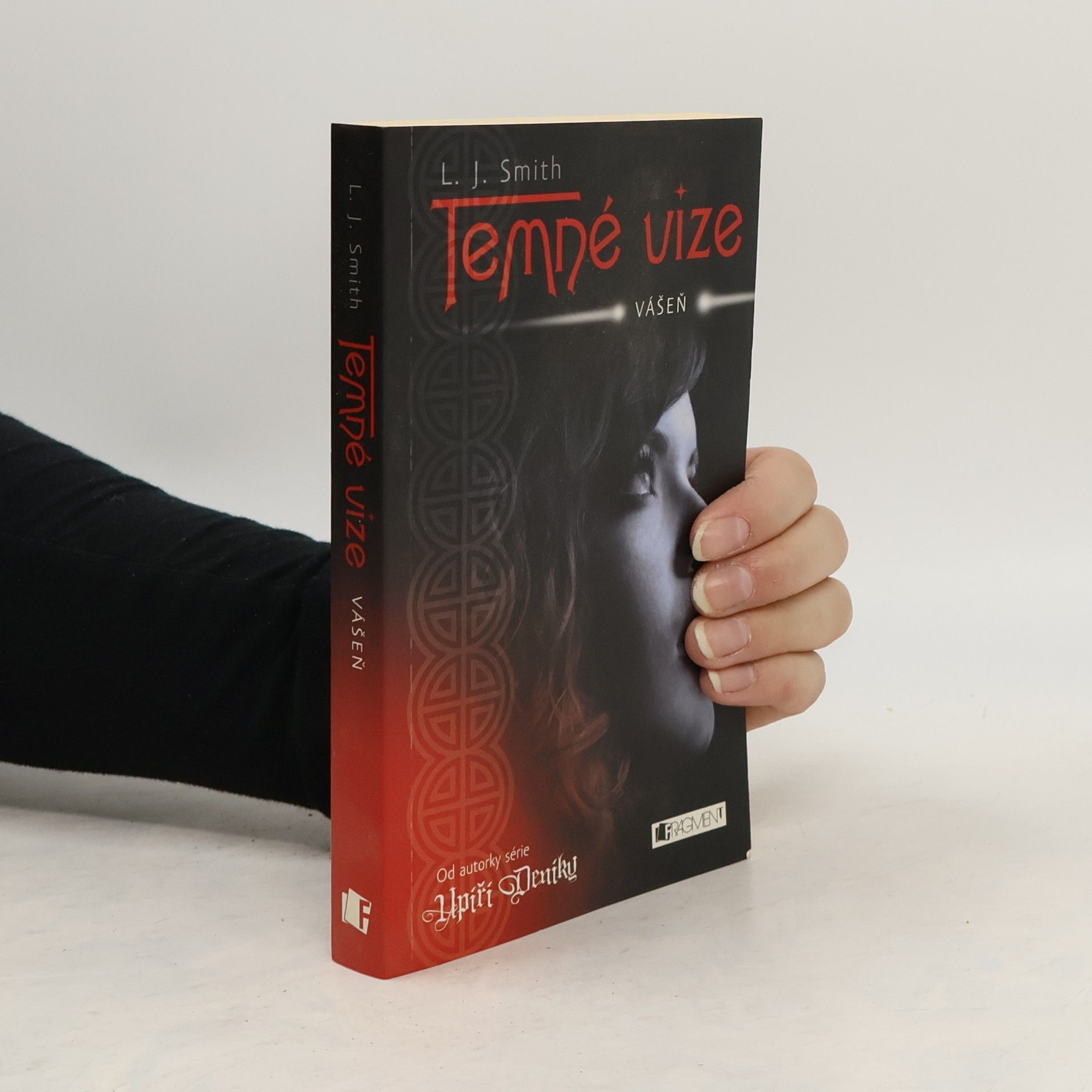 Lisa Jane Smith Temné vize. Vášeň