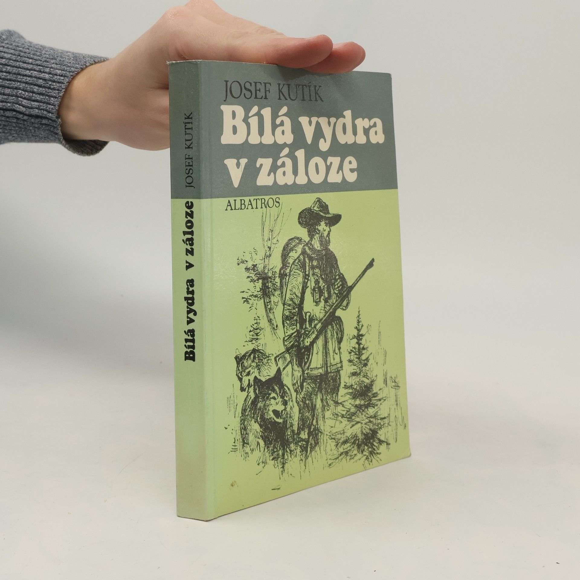 Josef Kutík Bílá vydra v záloze