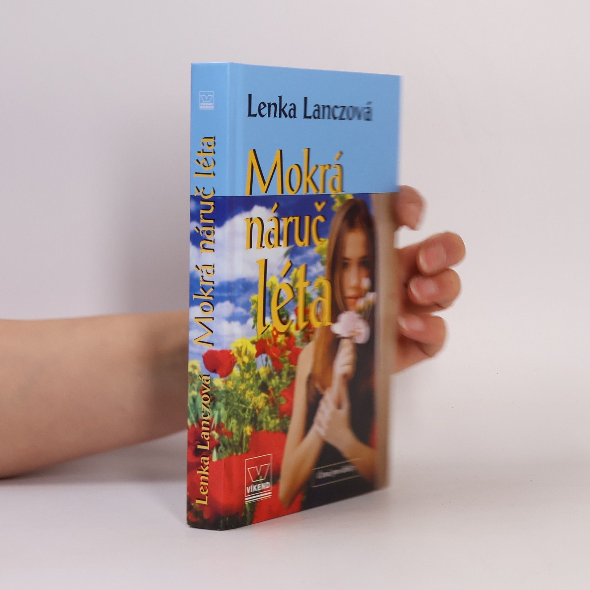 Lenka Lanczová Mokrá náruč léta