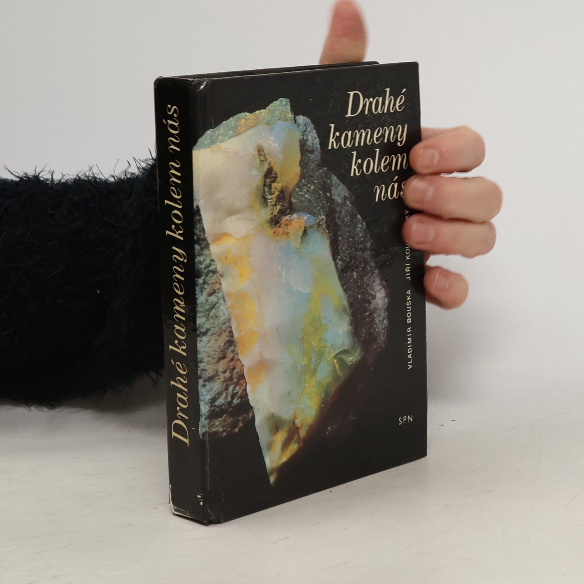 Vladimír Bouška Drahé kameny kolem nás
