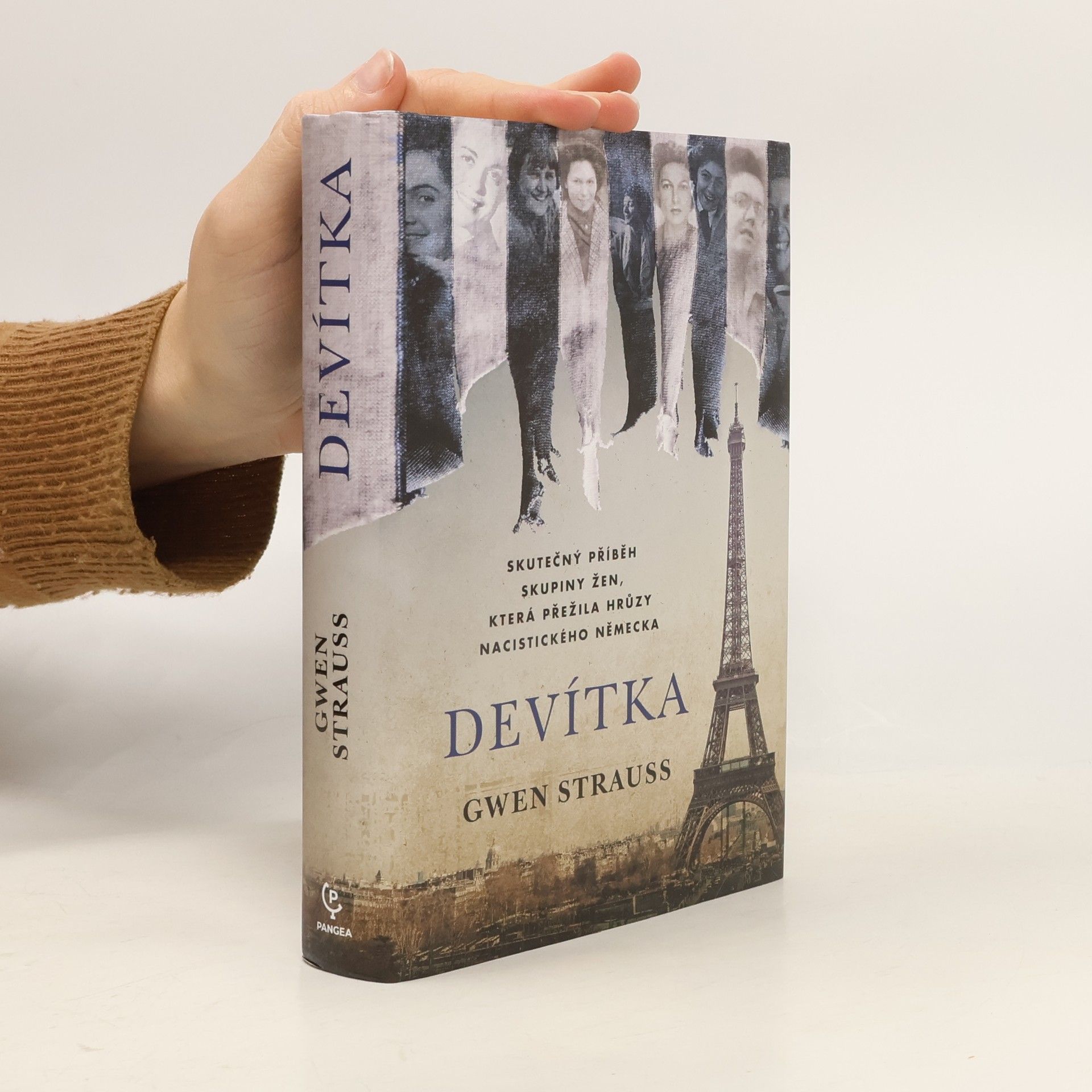 Gwen Strauss Devítka