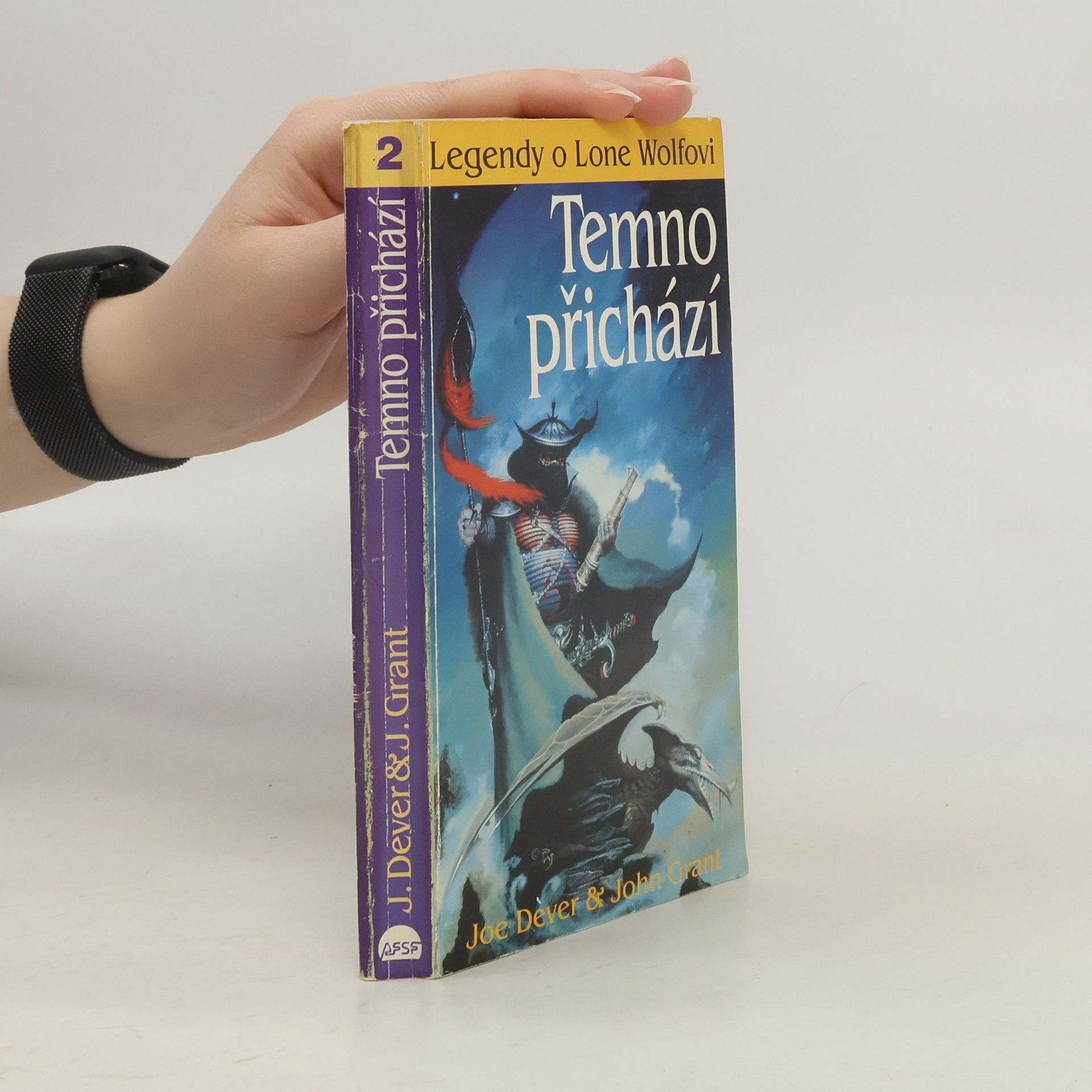 Joe Dever Temno přichází