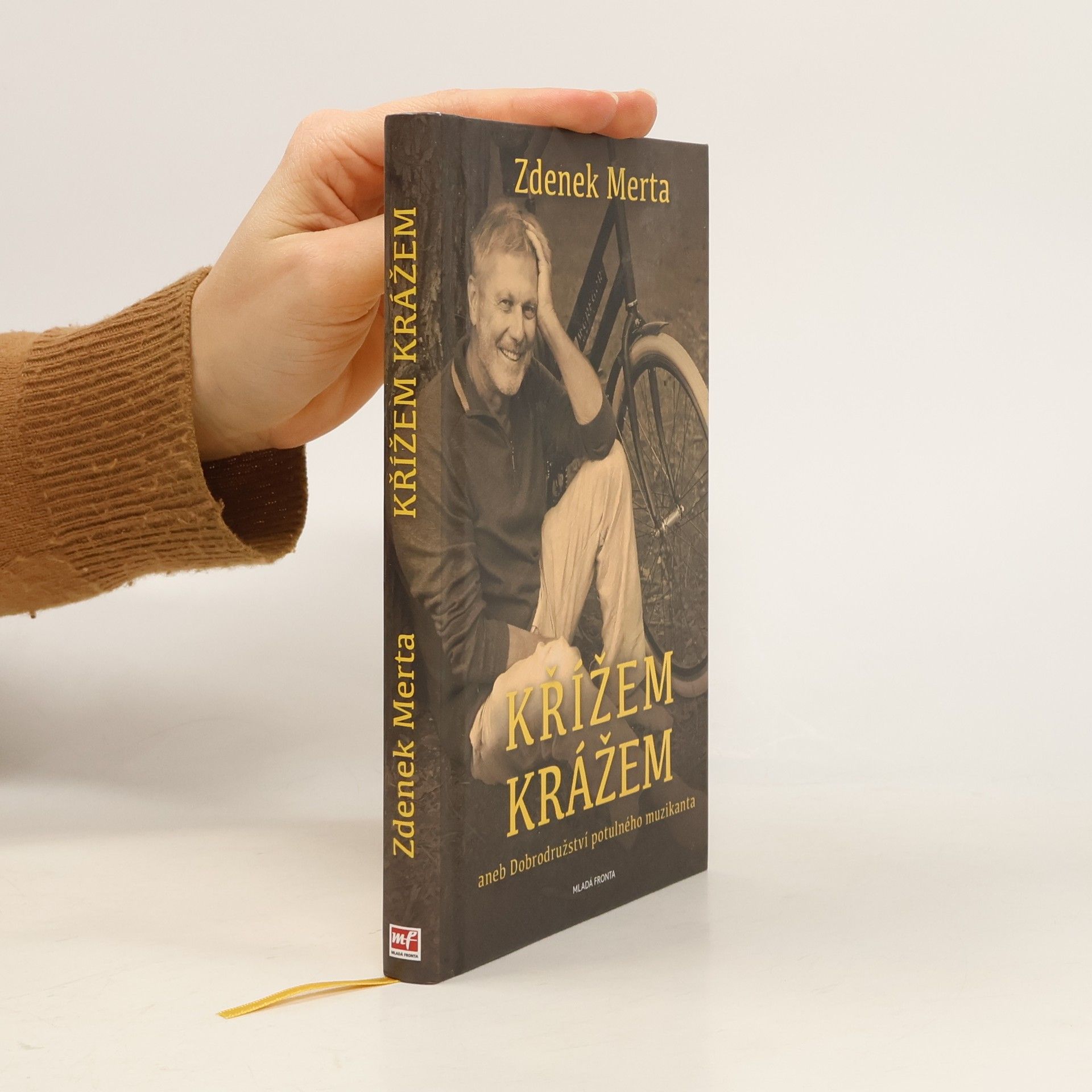 Zdenek Merta Křížem krážem aneb Dobrodružství potulného muzikanta