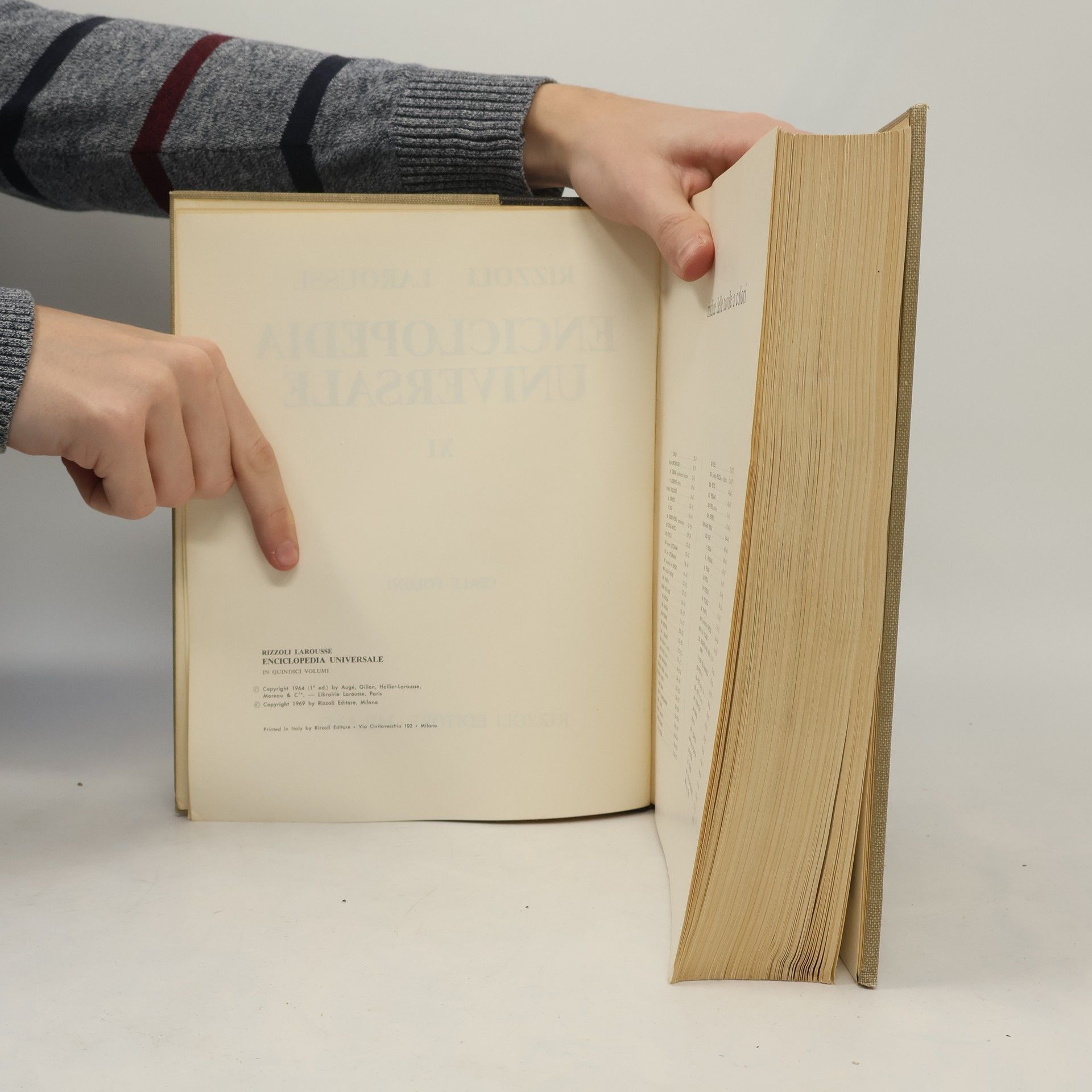 kolektiv Enciclopedia Universale XI.