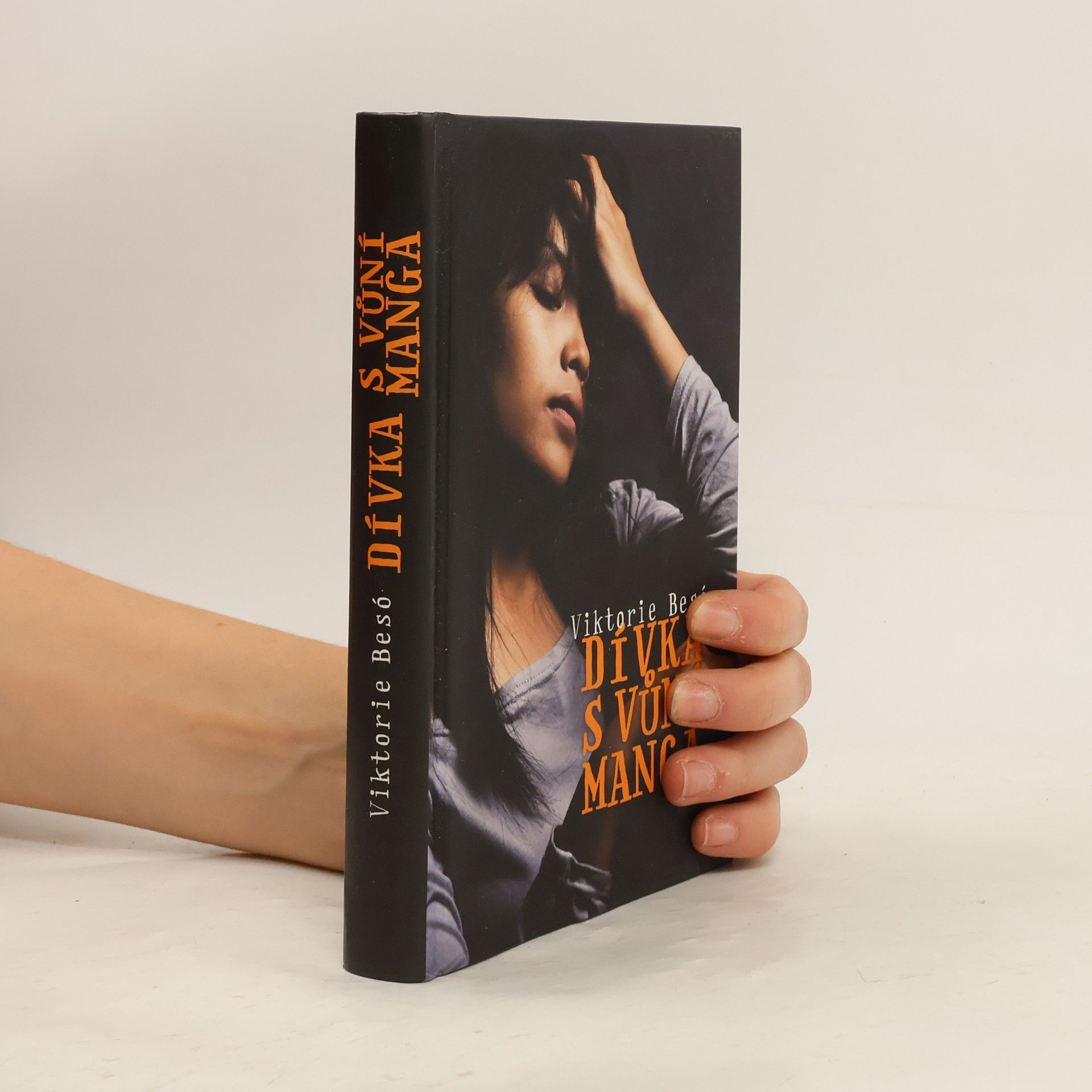 Dívka s vůní manga