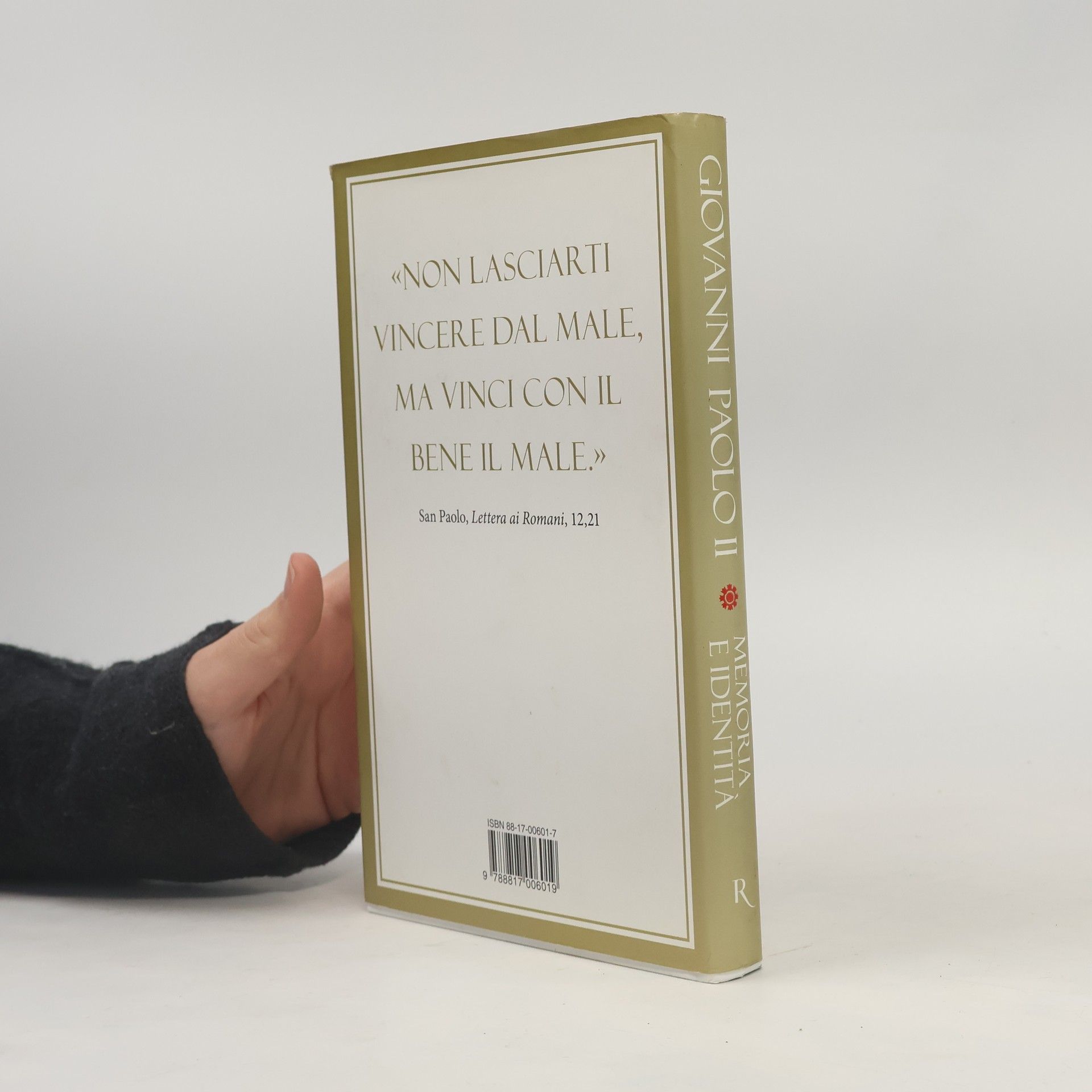 Pope John Paul II. Memoria e identità