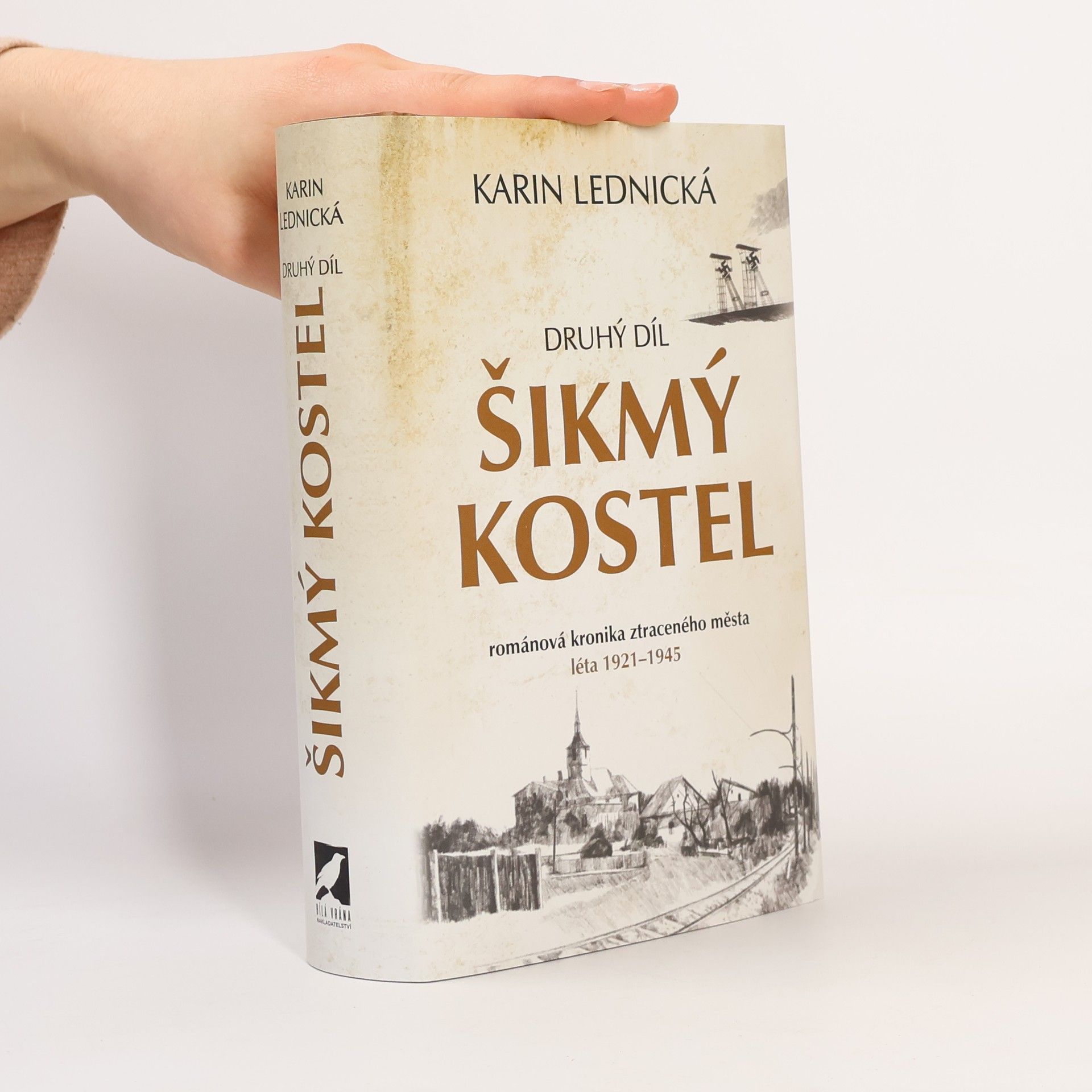 Karin Lednická Šikmý kostel 2