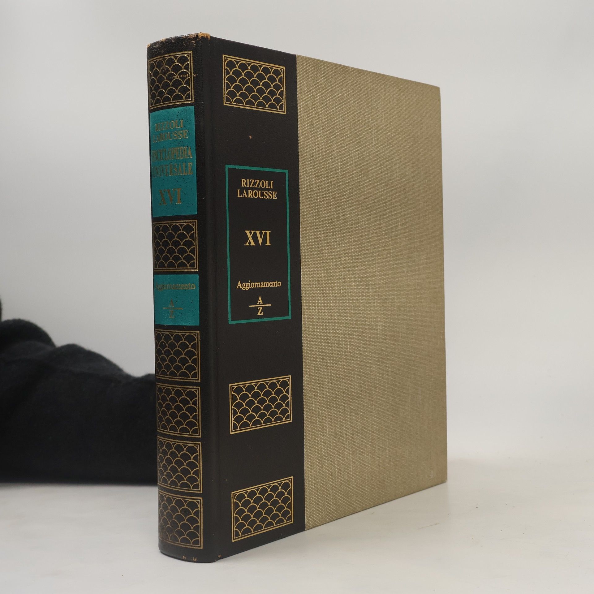 Autores varios Enciclopedia Universale XVI. Aggiornamento A-Z