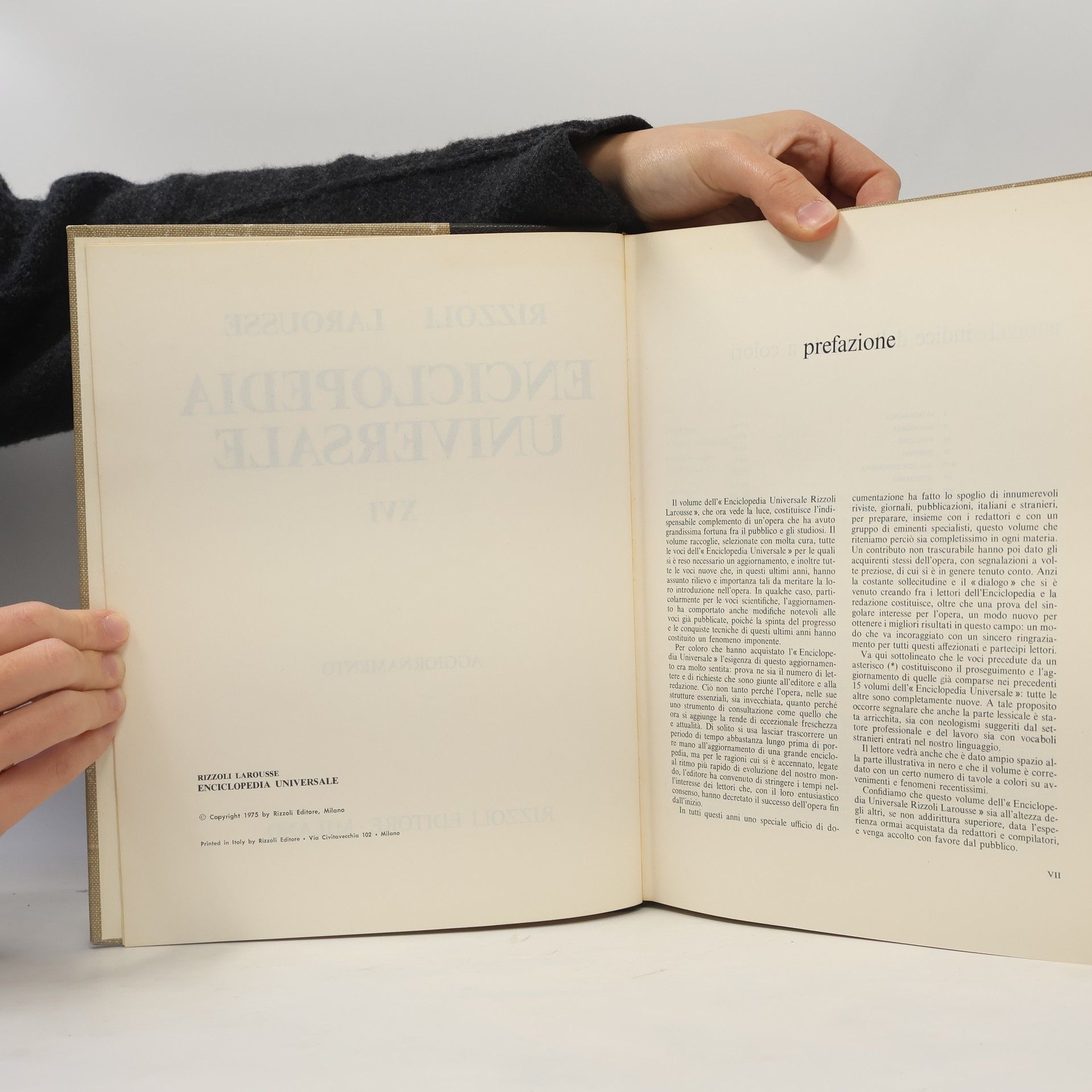 Autores varios Enciclopedia Universale XVI. Aggiornamento A-Z