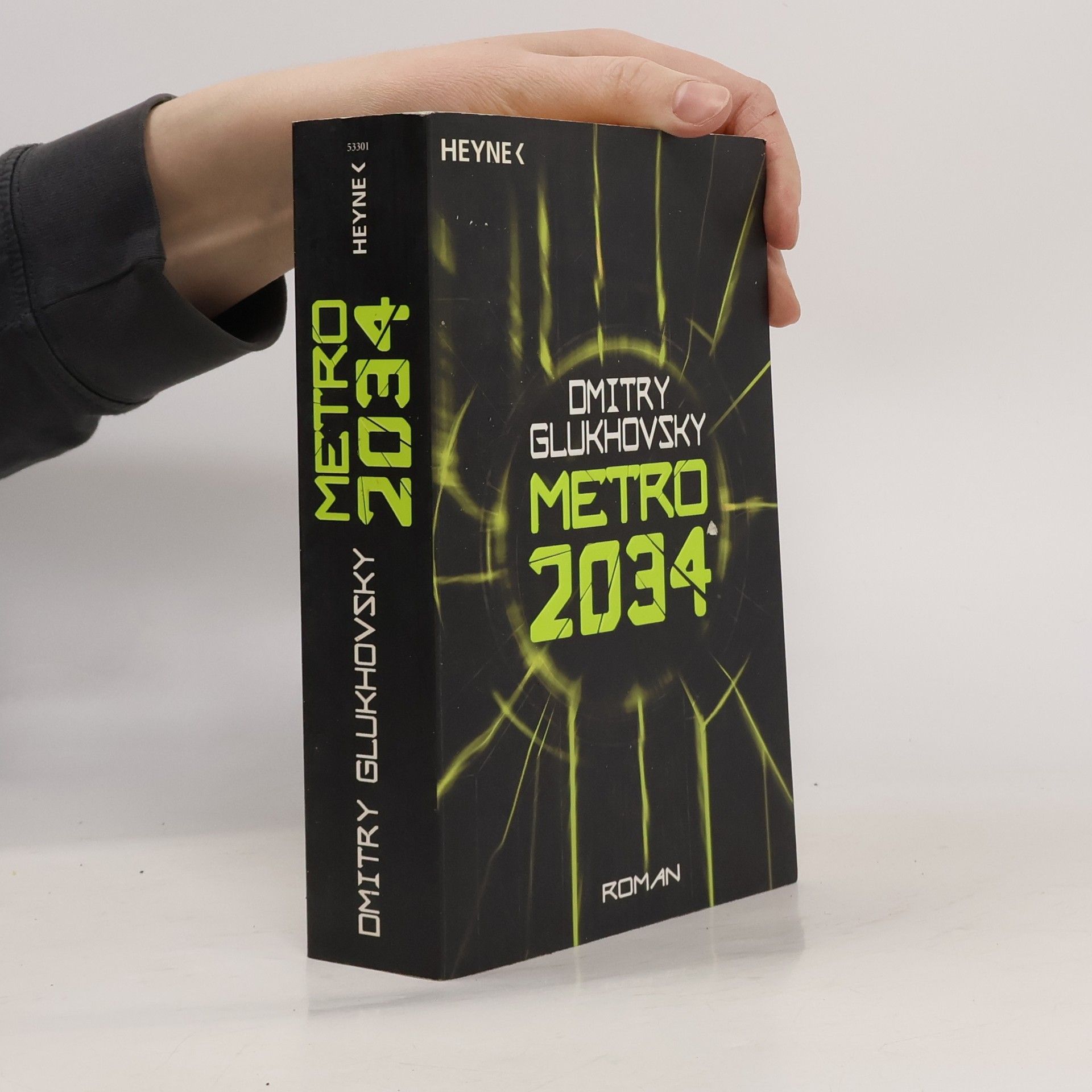 Dmitry Gluchovsky Metro 2034