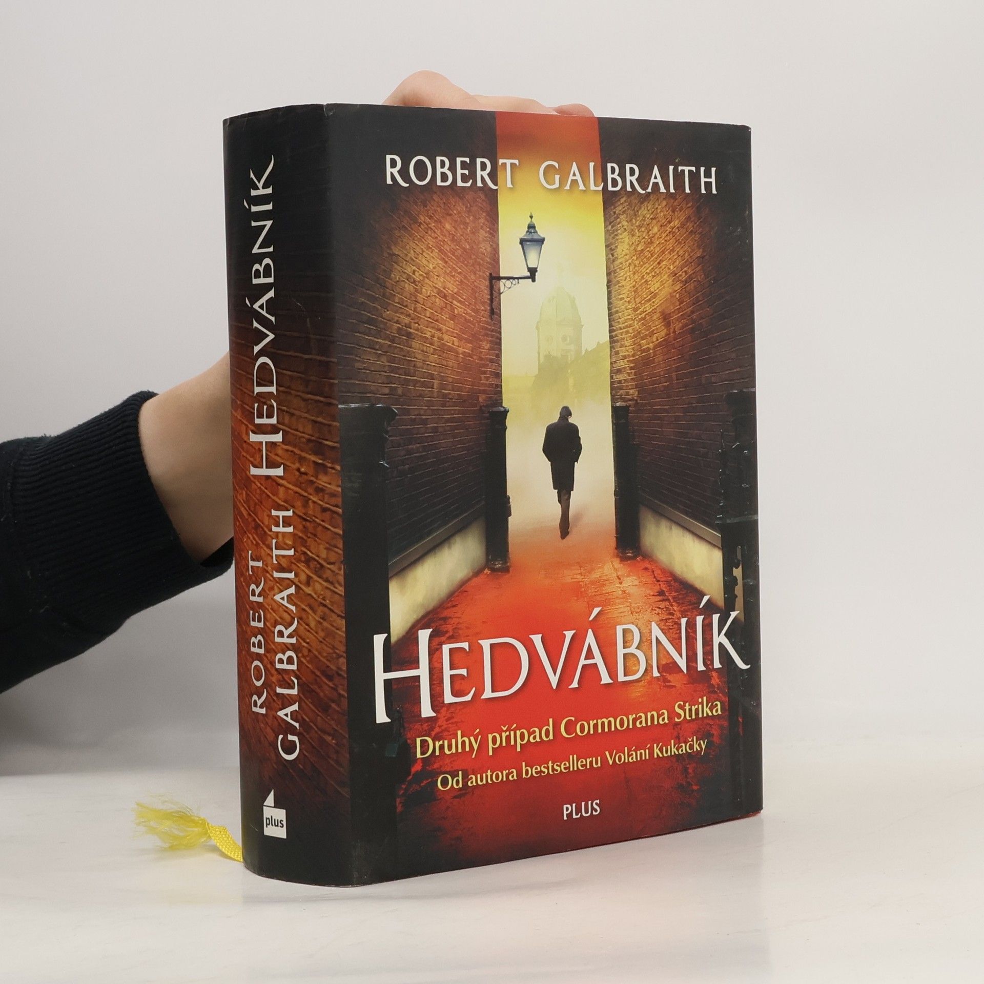 Robert Galbraith Hedvábník