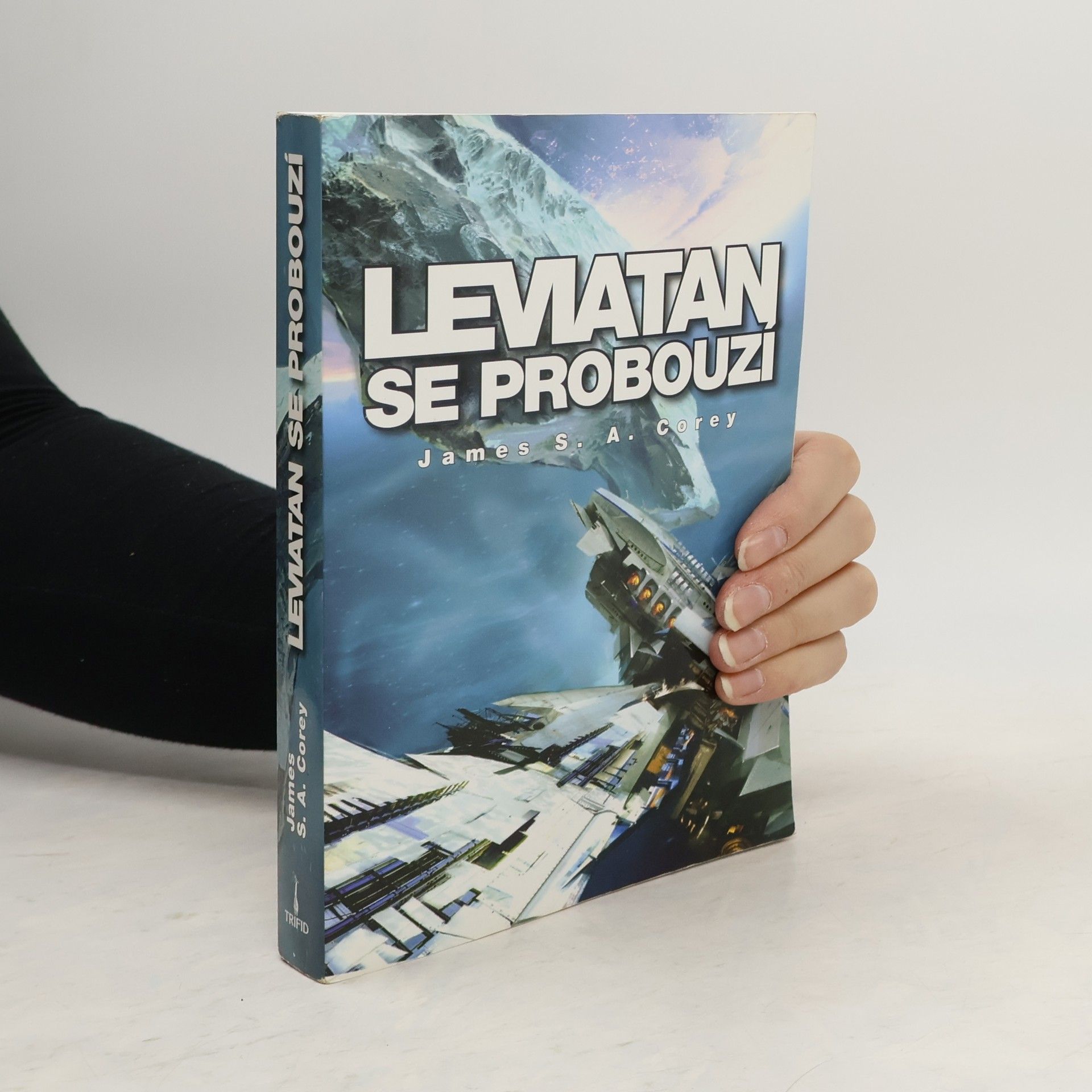 James S. A. Corey Expanze. Kniha první, Leviatan se probouzí