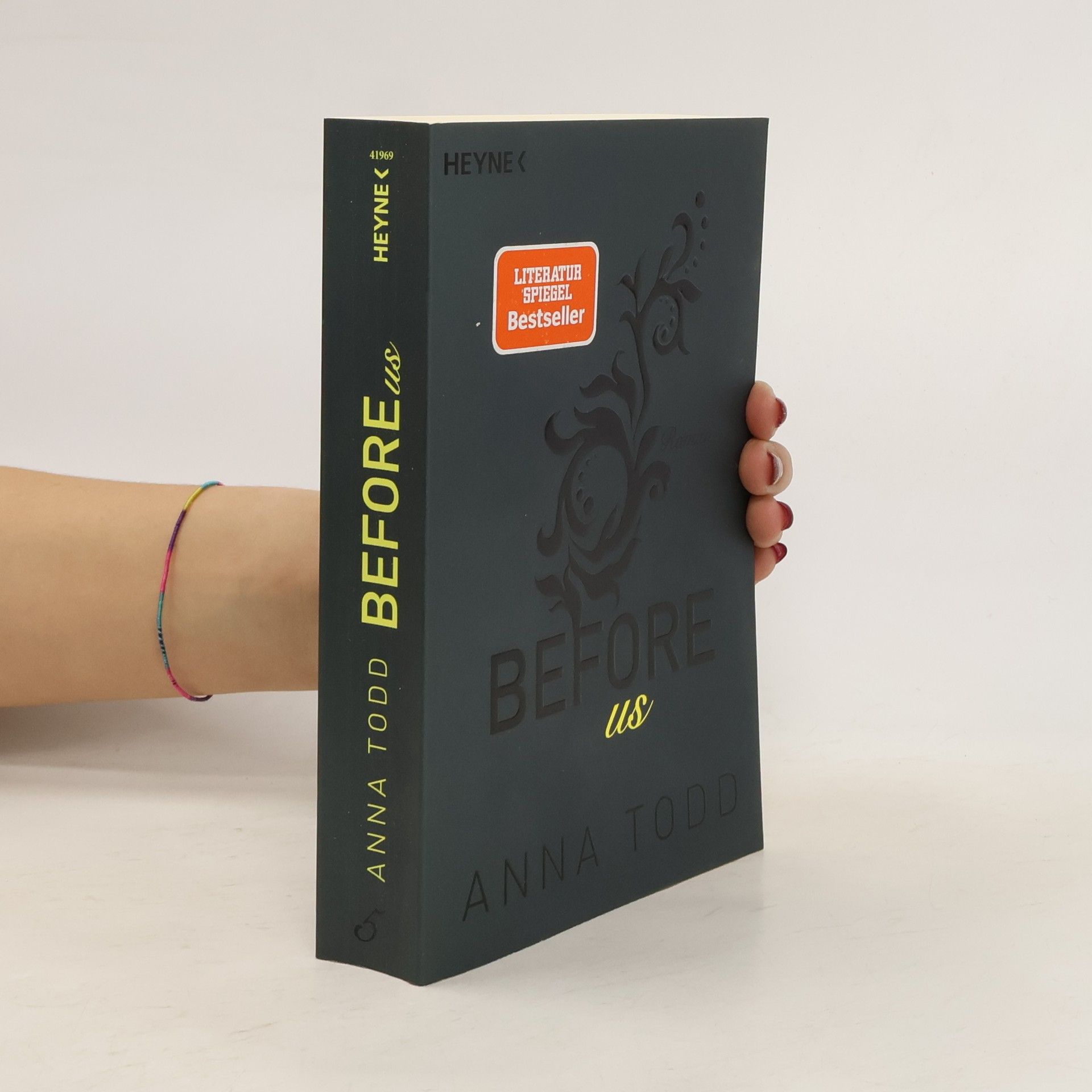 Anna Todd After 5. Before Us