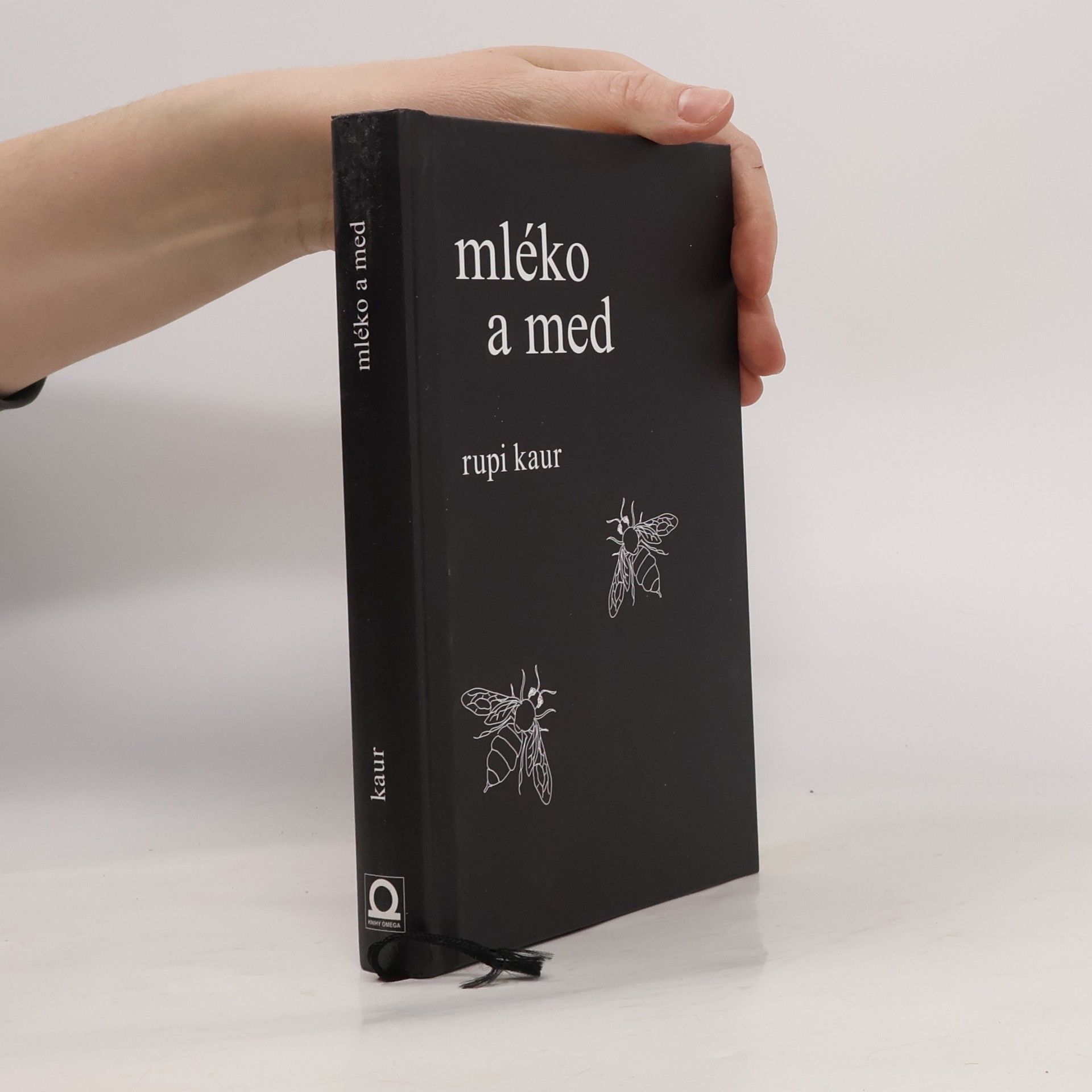 Rupi Kaur Mléko a med