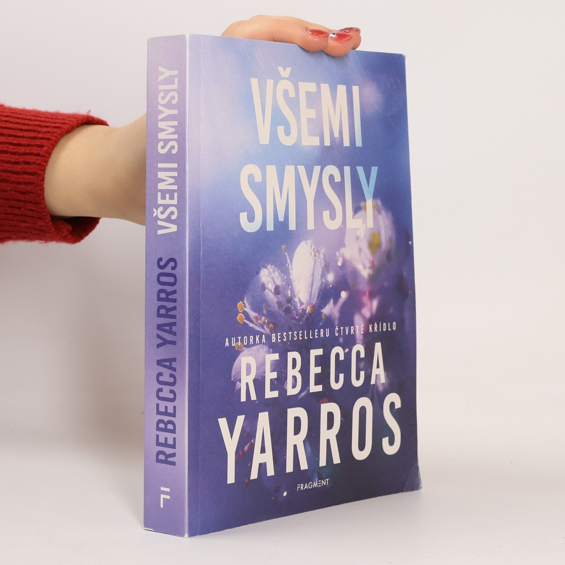 Rebecca Yarros Všemi smysly