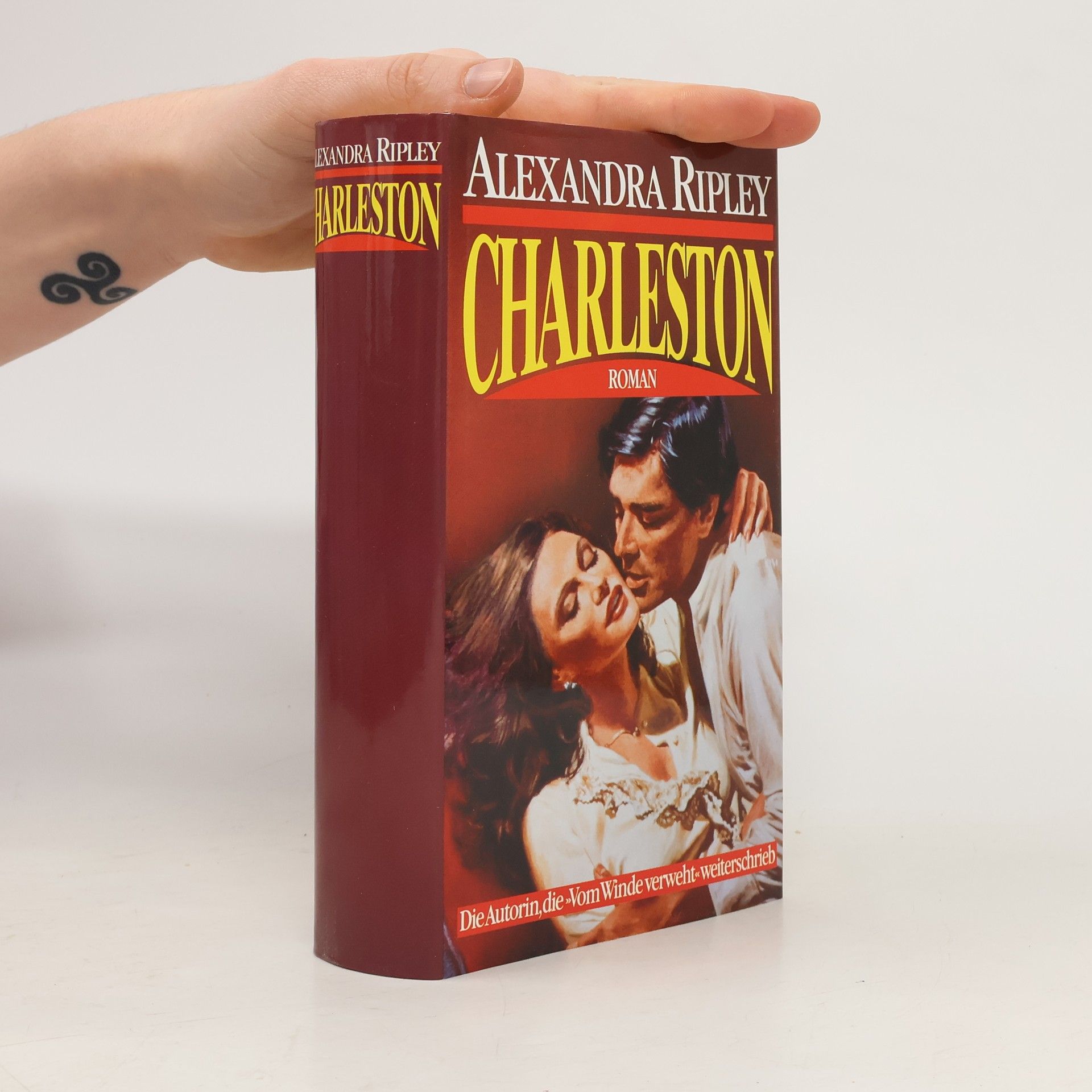 Alexandra Ripley Charleston