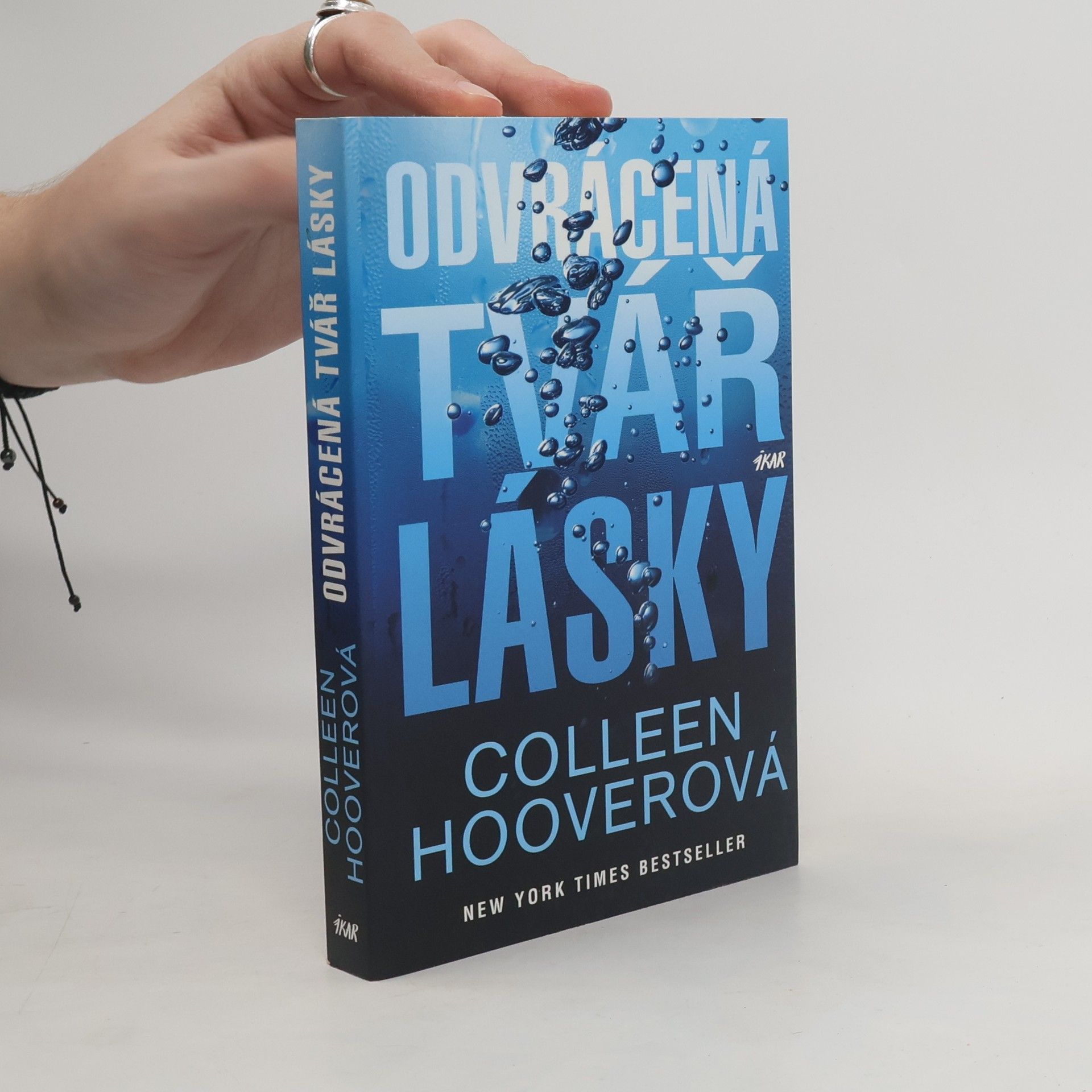 Colleen Hoover Odvrácená tvář lásky