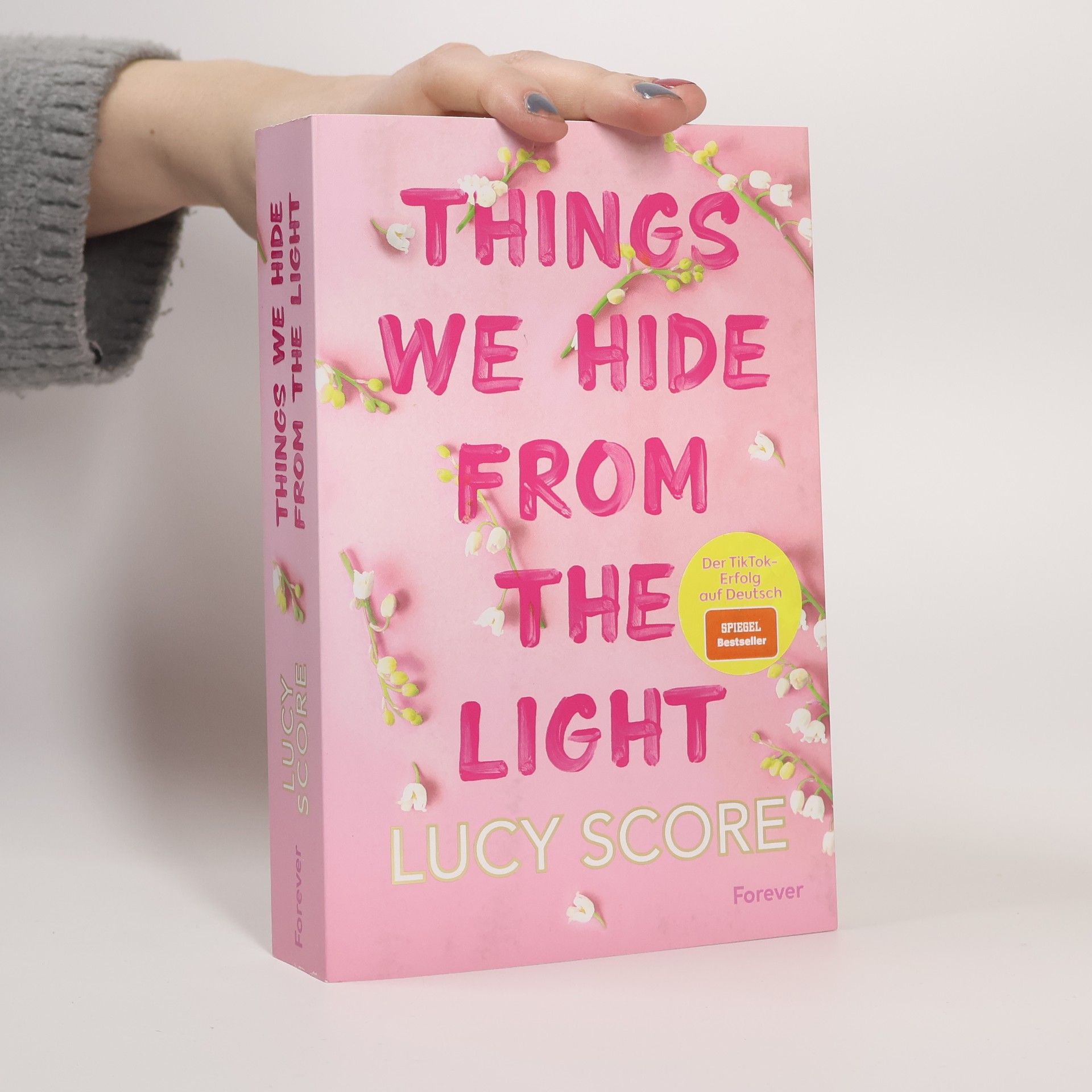 Lucy Score Things We Hide From The Light (Knockemout 2)