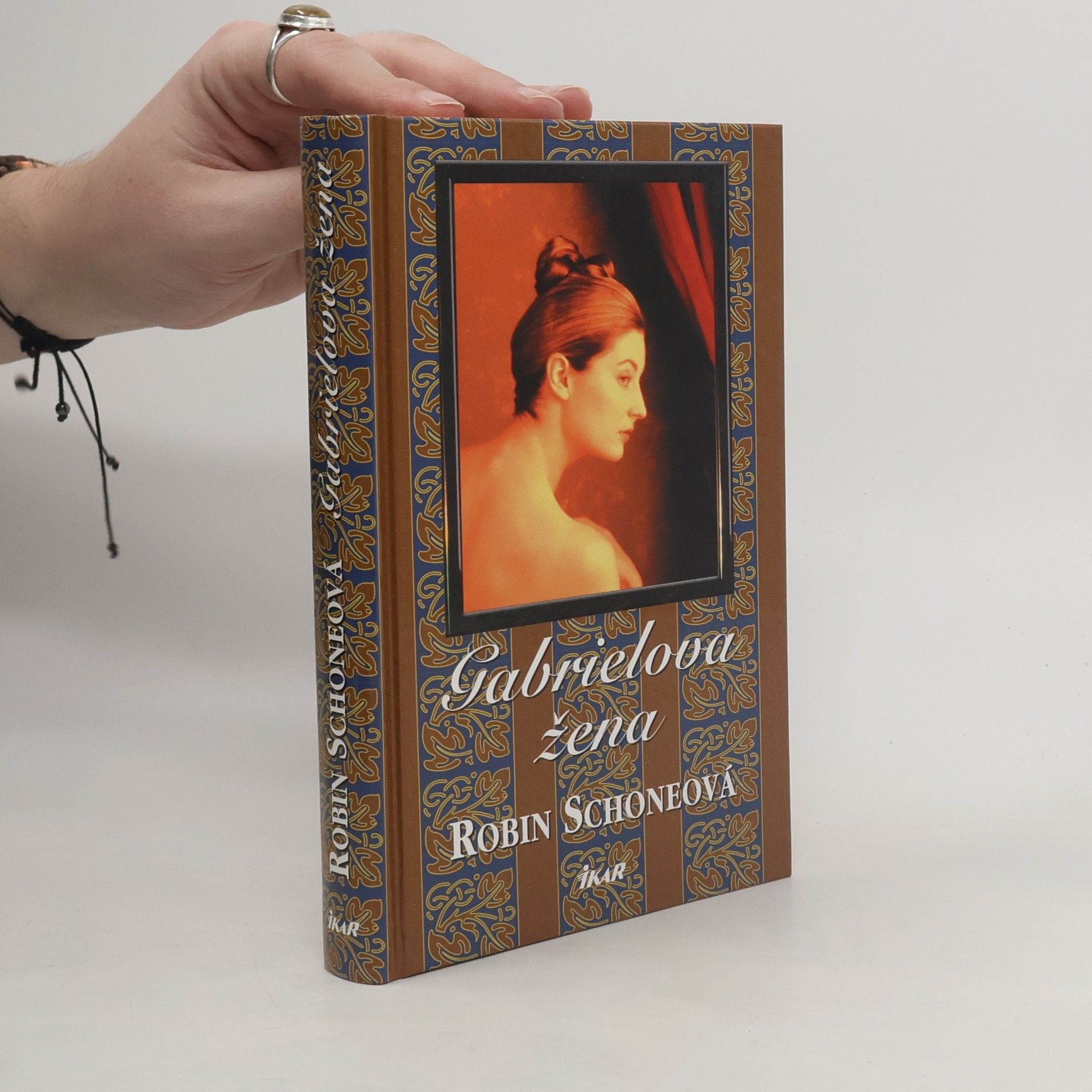 Robin Schone Gabrielova žena