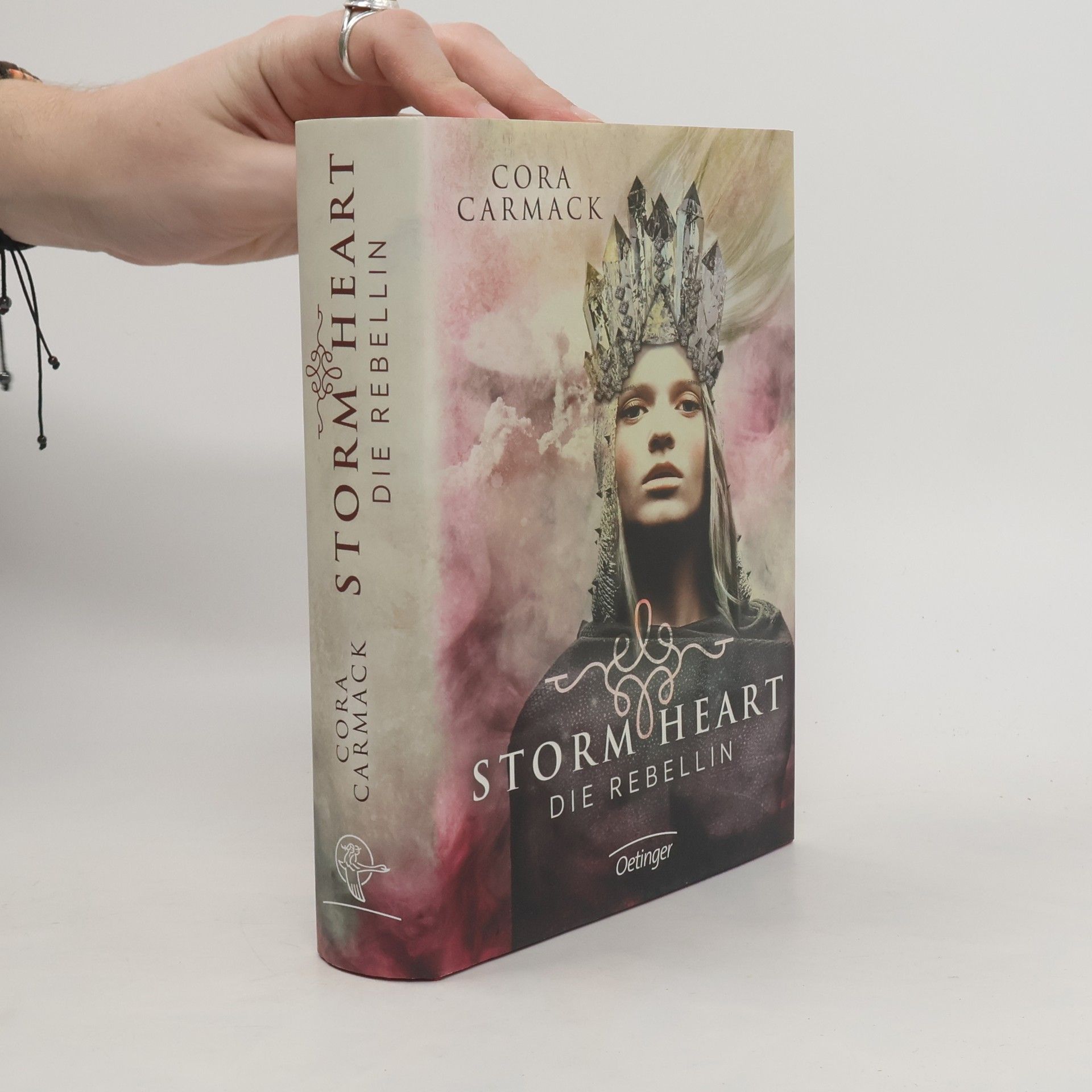 Cora Carmack Stormheart - die Rebellin