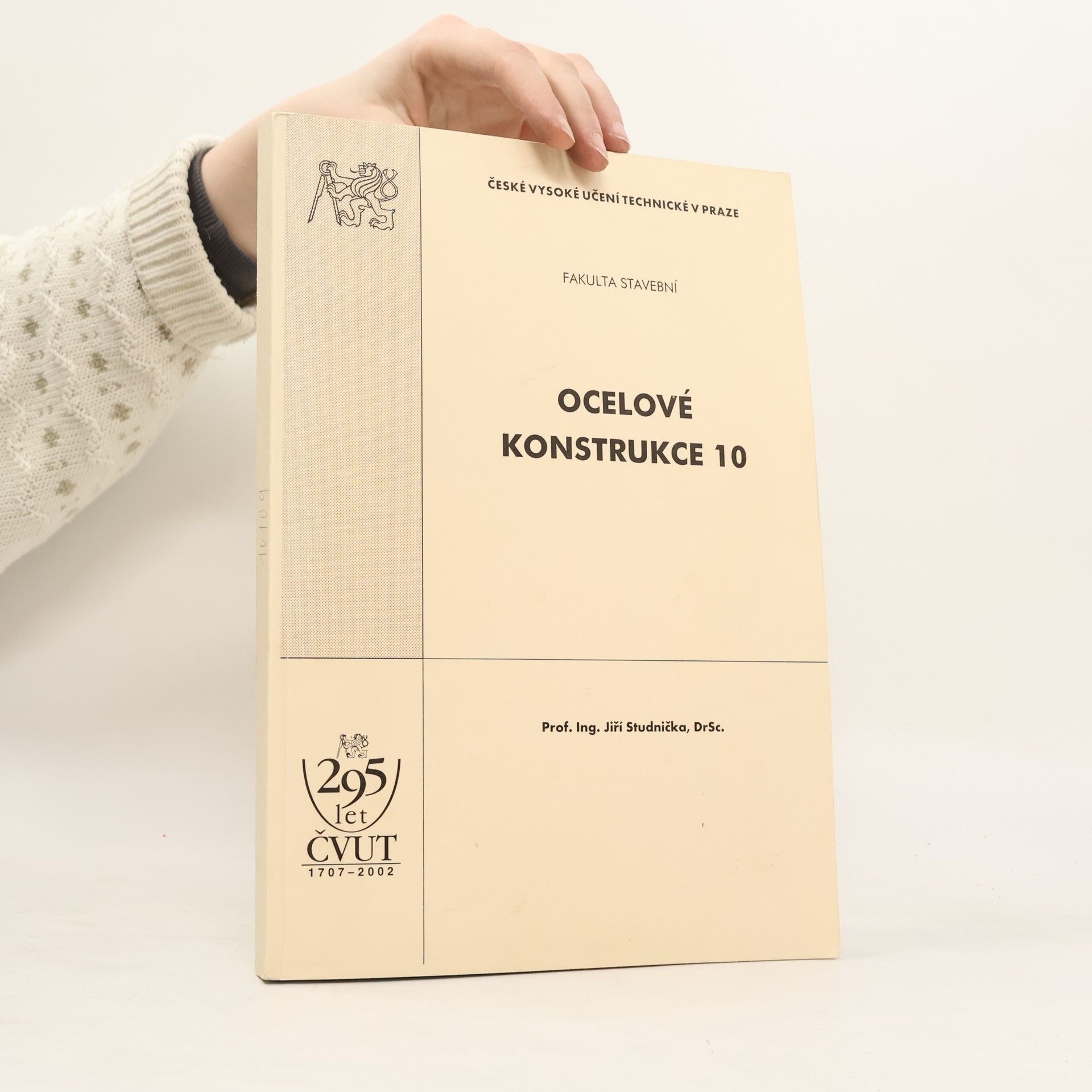 Jiří Studnička Ocelové konstrukce 10