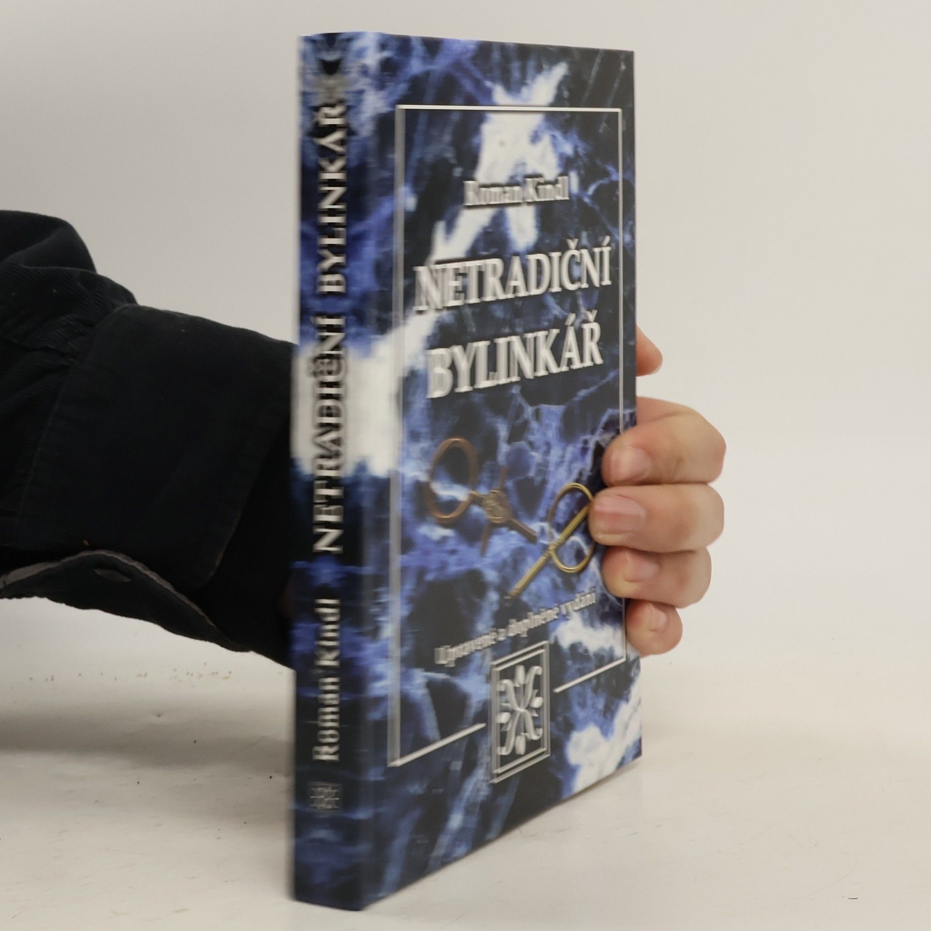 Roman Kindl Netradiční bylinkář